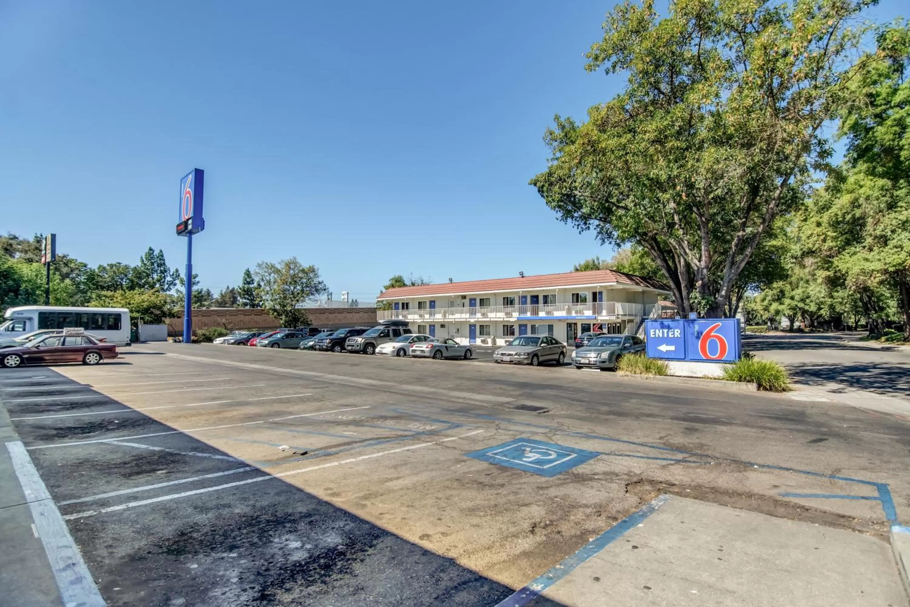 Property building in Motel 6-Stockton, CA - North