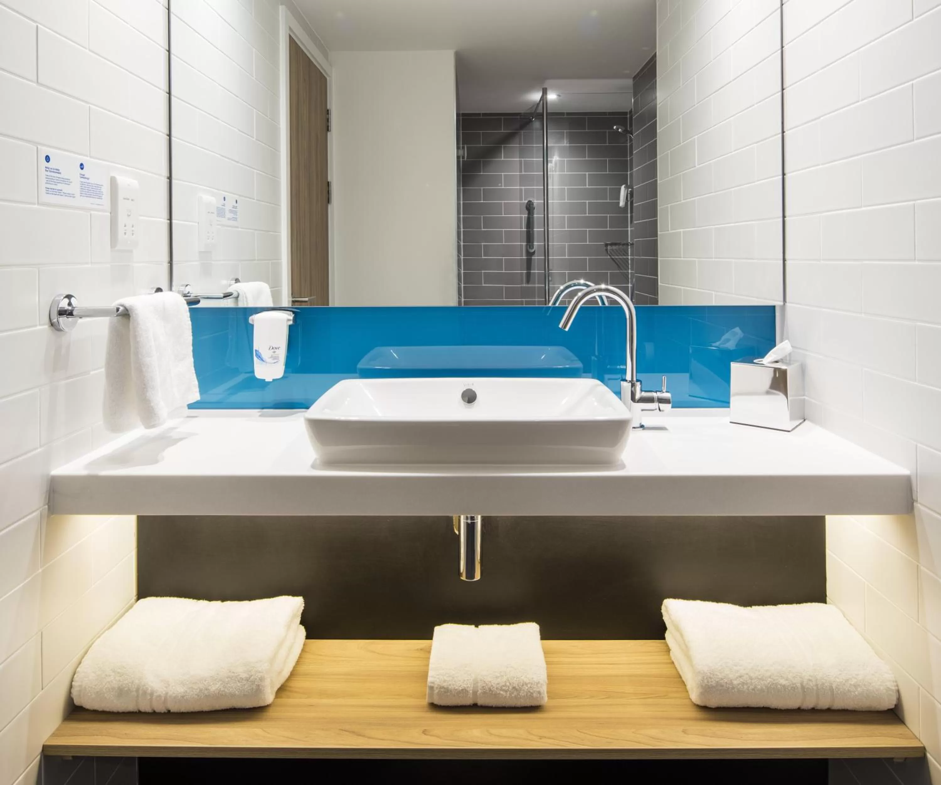 Bathroom in Holiday Inn Express Dublin City Centre by IHG