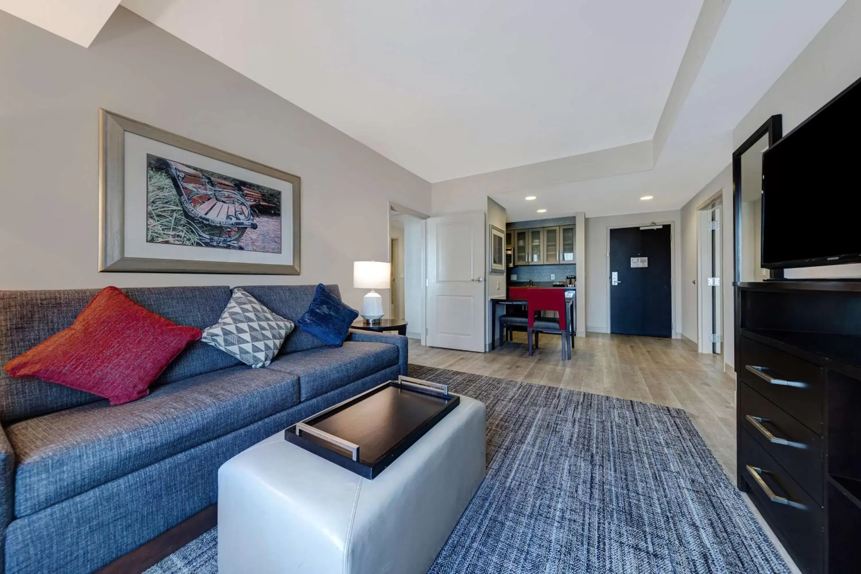 Bedroom, Seating Area in Homewood Suites Nashville Vanderbilt