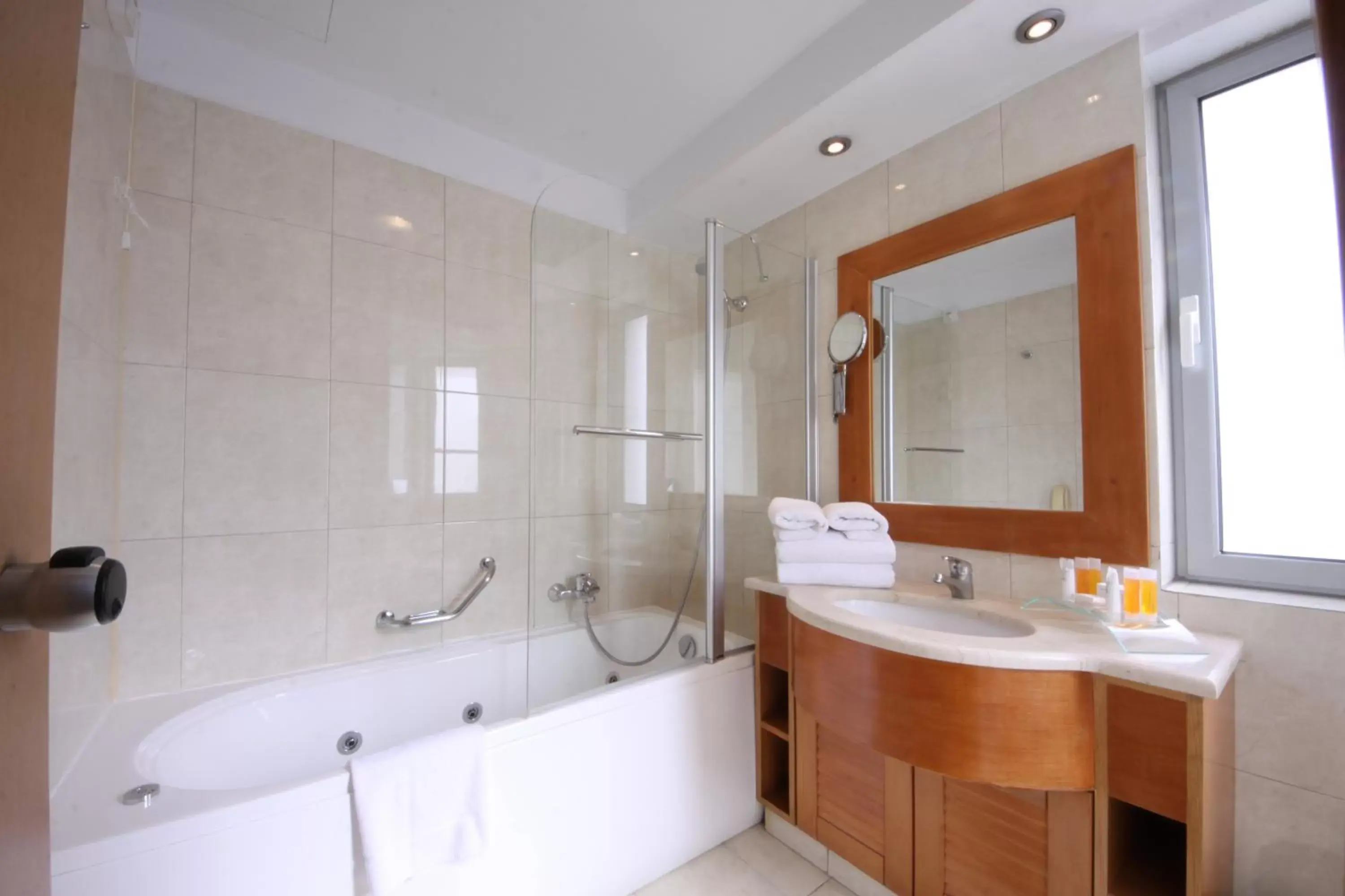Shower, Bathroom in The Athenian Callirhoe Exclusive Hotel
