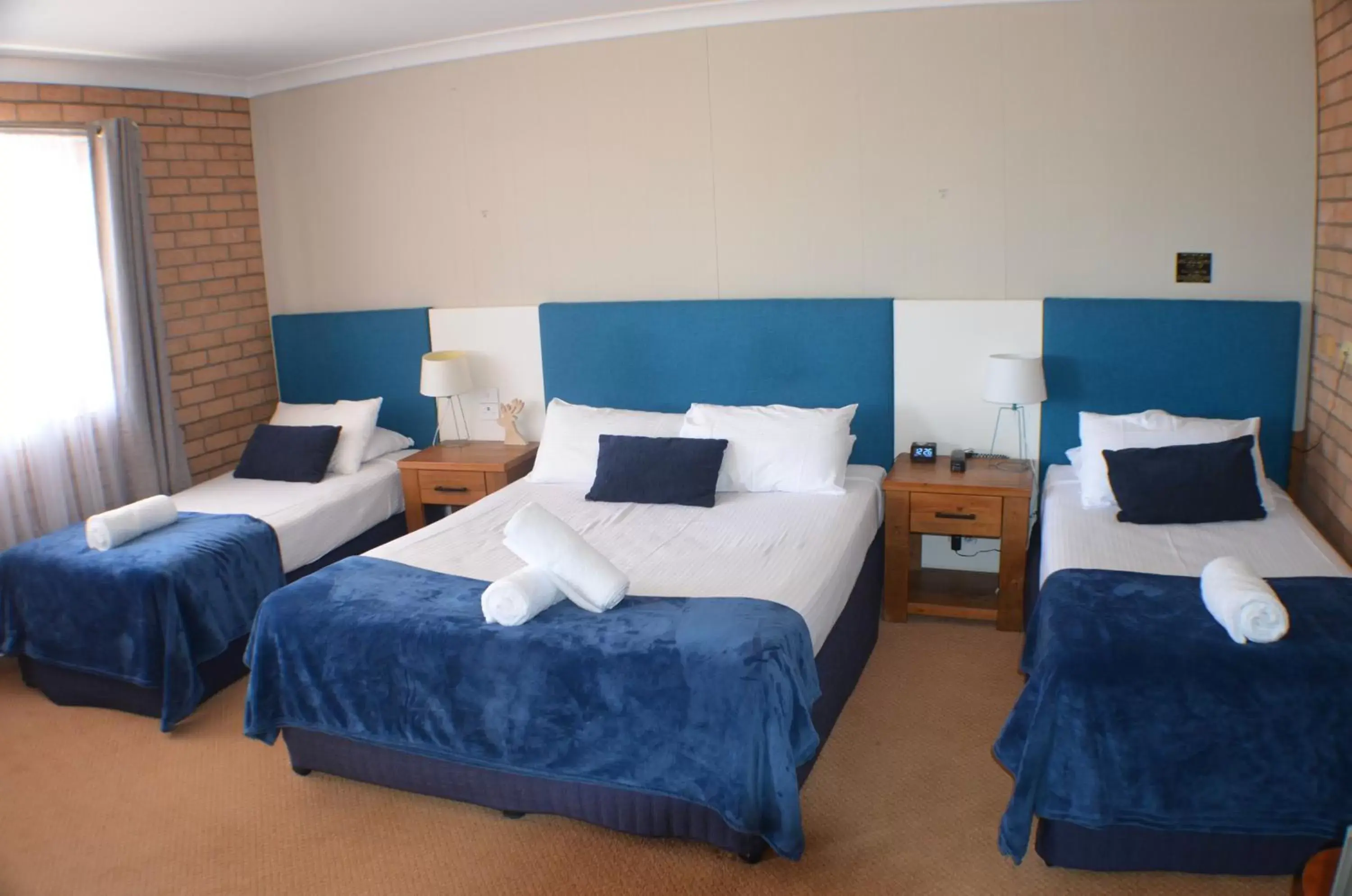 Bed in Deer Park Motor Inn Armidale