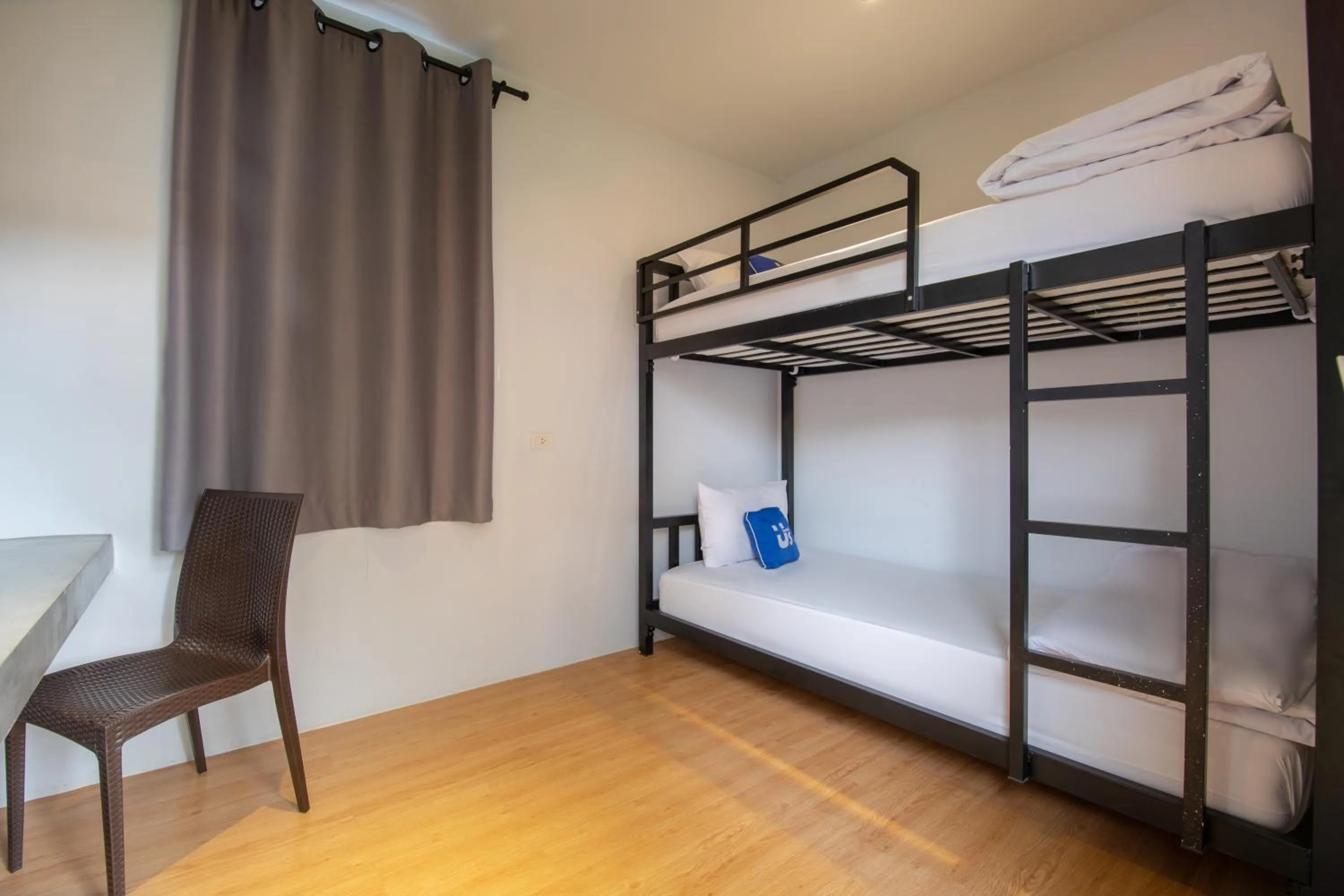 Bed in Us Hostel Samui