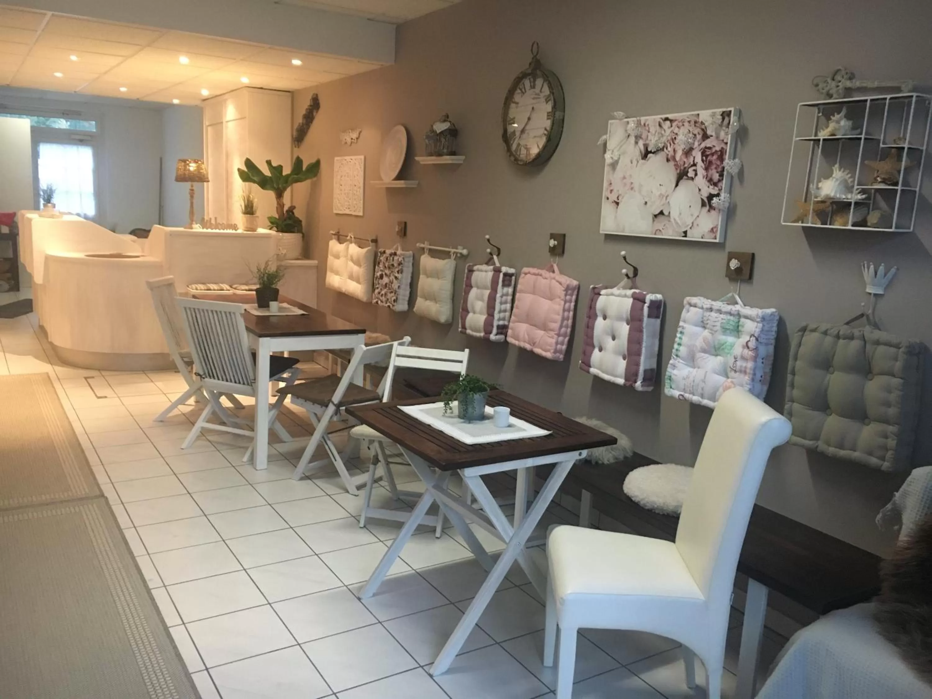 Restaurant/places to eat in Pension Claudia