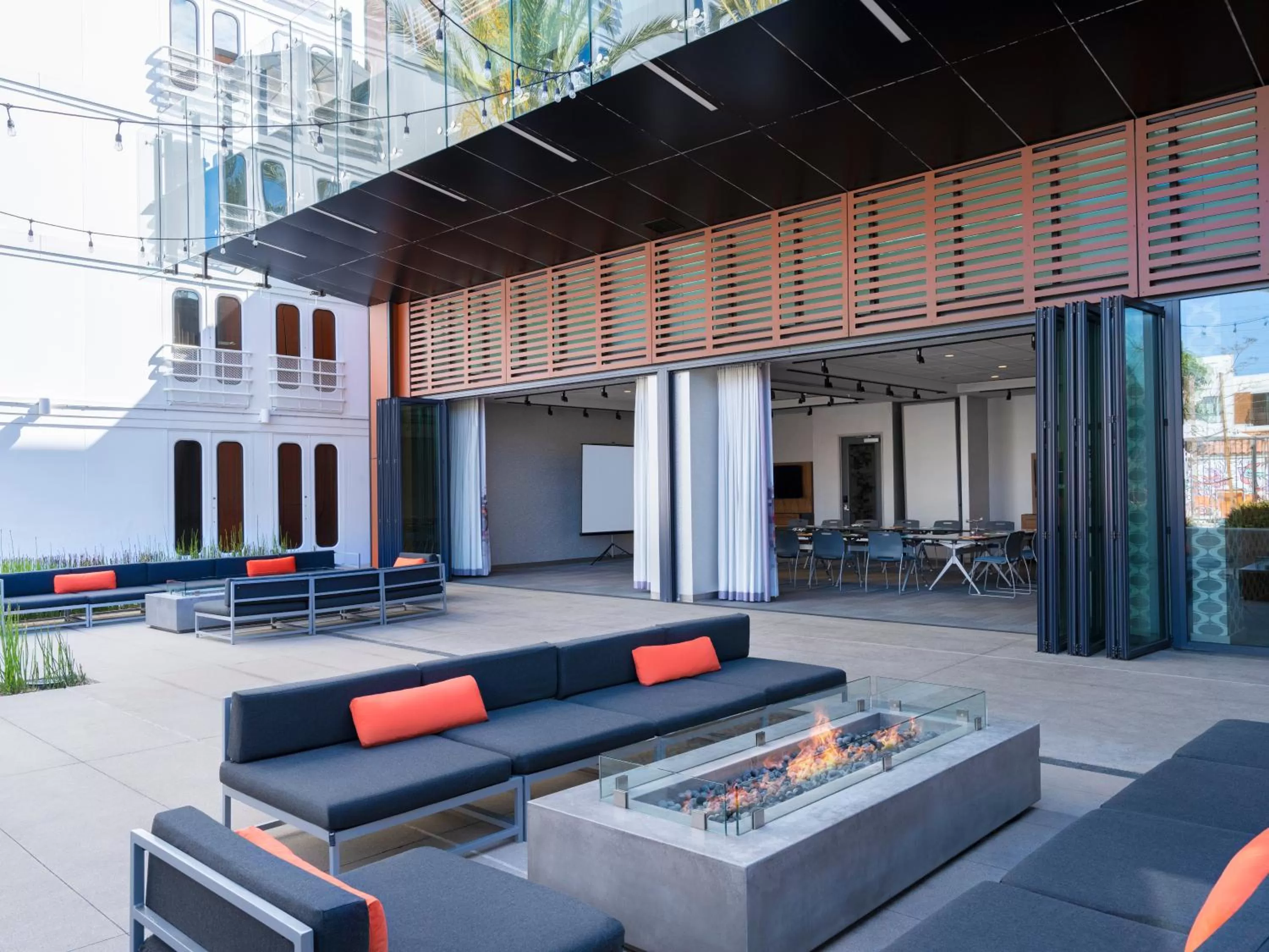 Patio in Aloft El Segundo - Los Angeles Airport