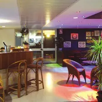 Lounge or bar, Restaurant/Places to Eat in Hotel Centro Turistico Gardesano