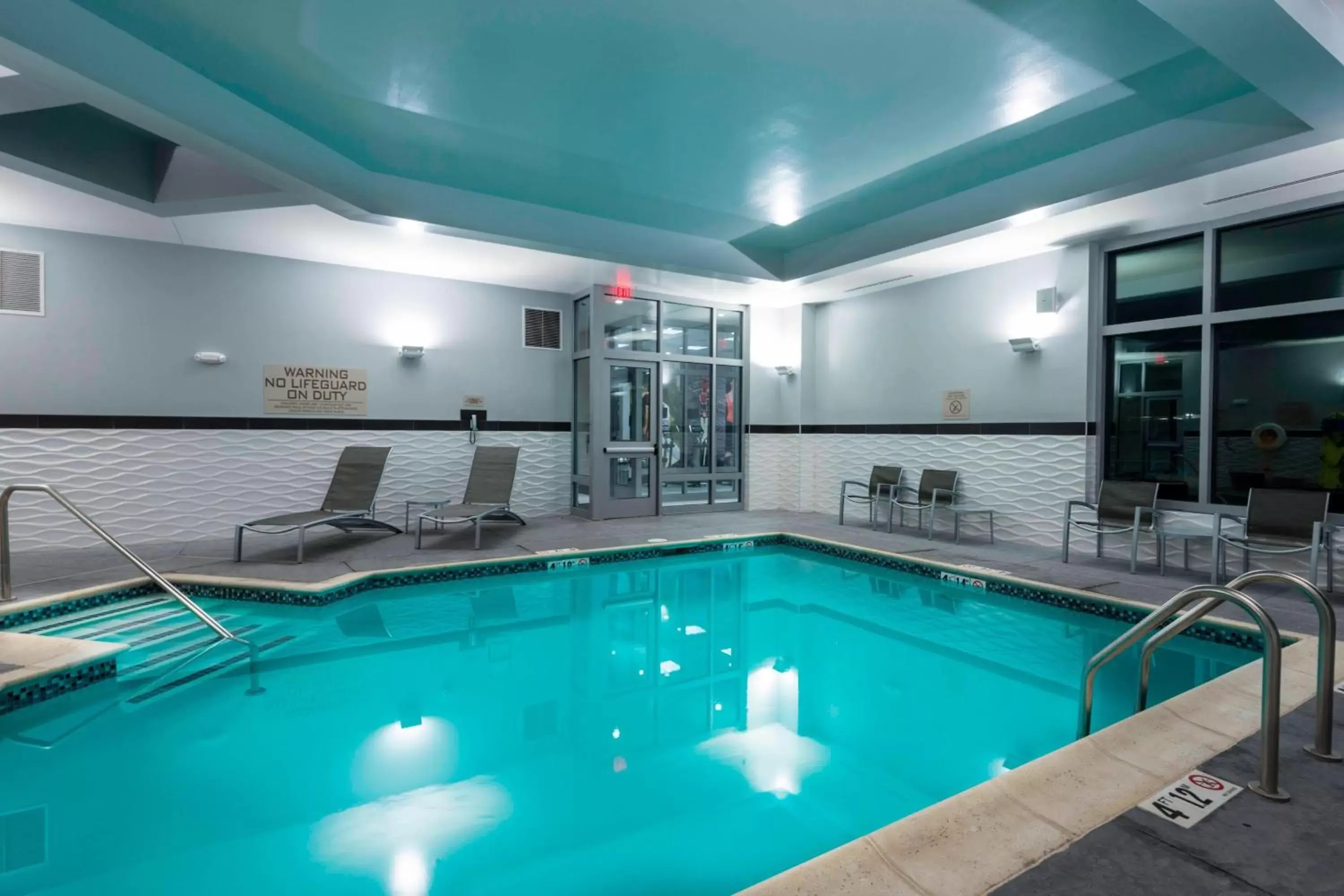 Swimming Pool in Residence Inn by Marriott Boston Needham