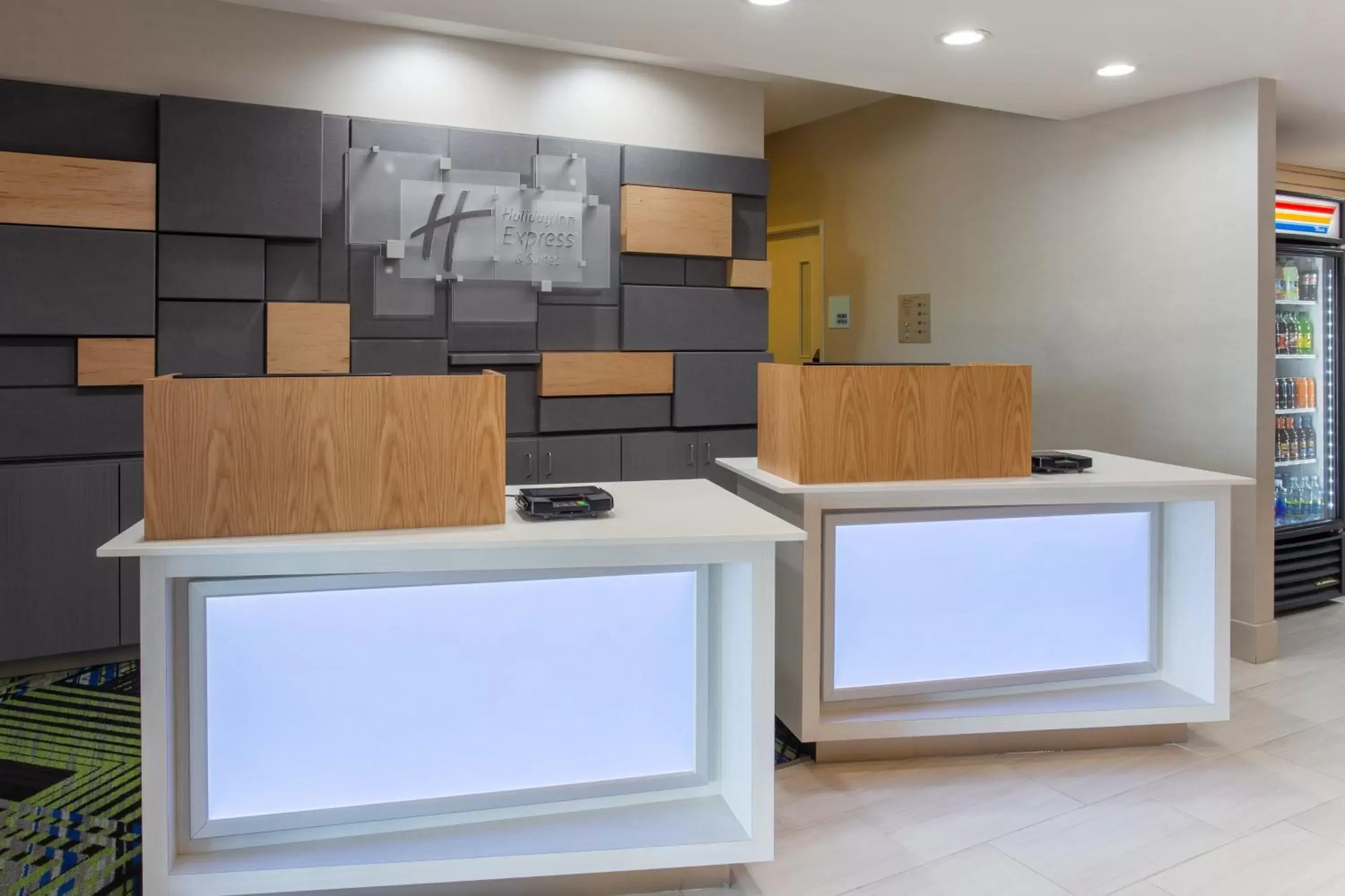 Lobby or reception, Floor Plan in Holiday Inn Express & Suites Vandalia, an IHG Hotel