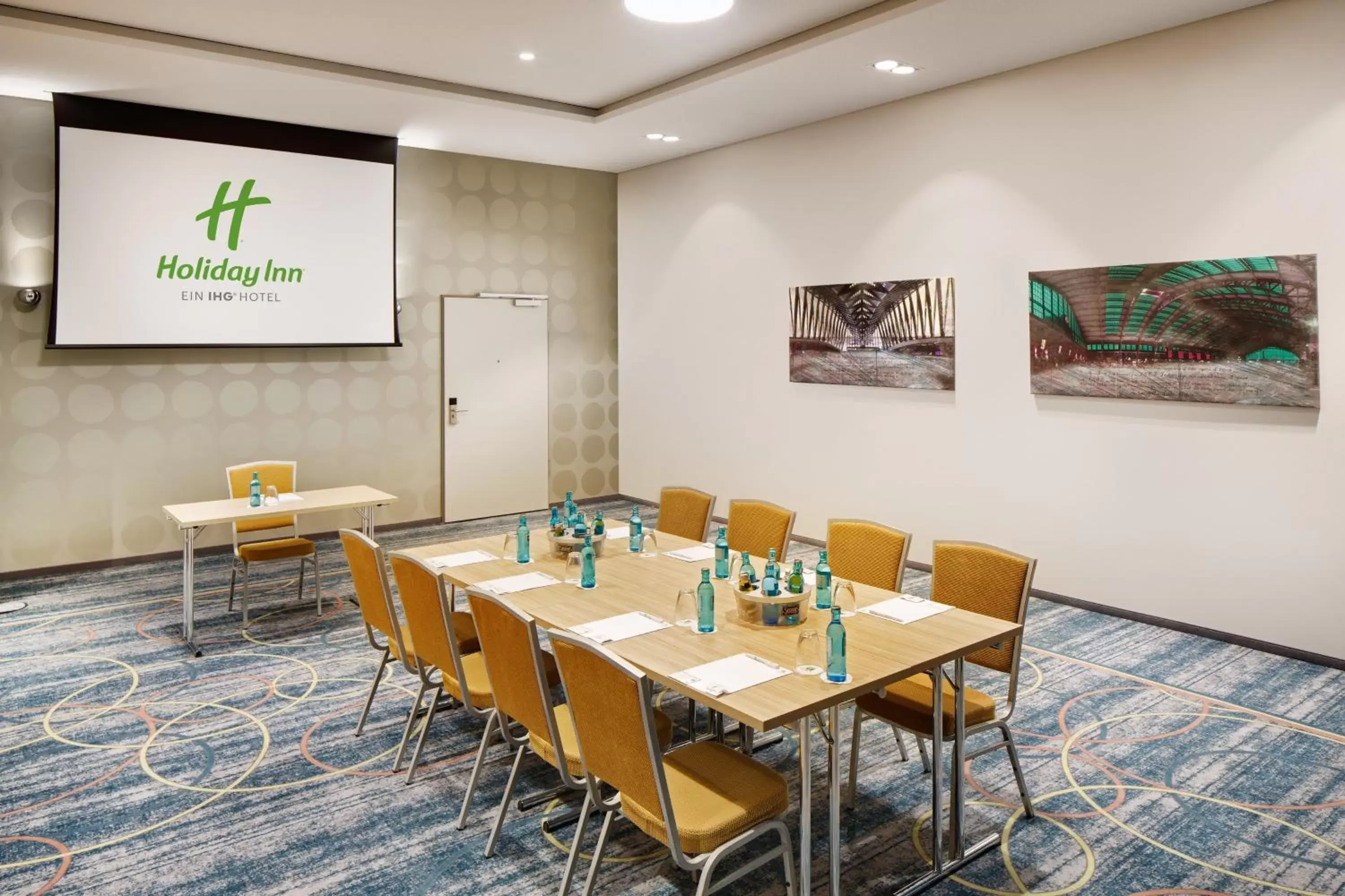 Meeting/conference room in Holiday Inn Düsseldorf City – Toulouser Allee, an IHG Hotel