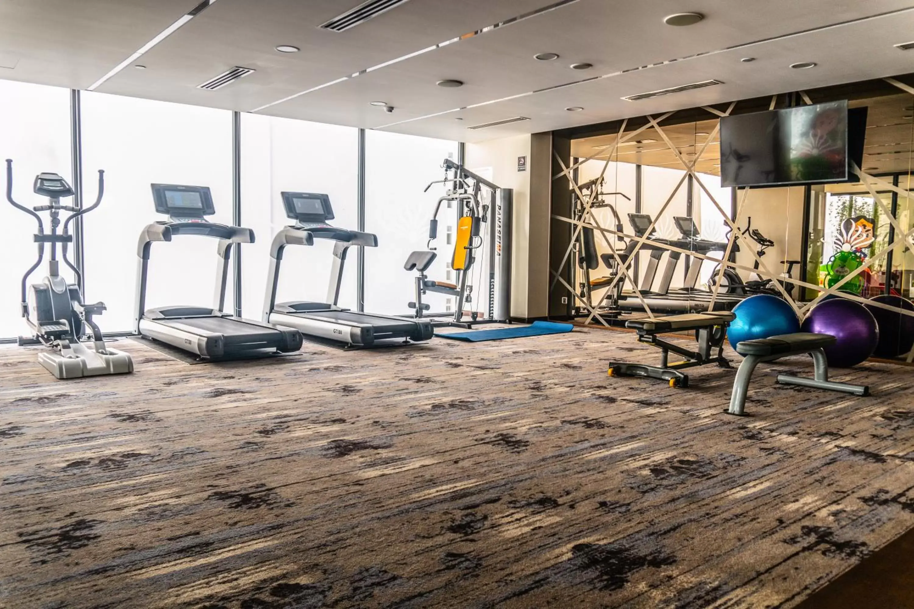 Fitness centre/facilities, Fitness Center/Facilities in Queen Ann Nha Trang Hotel