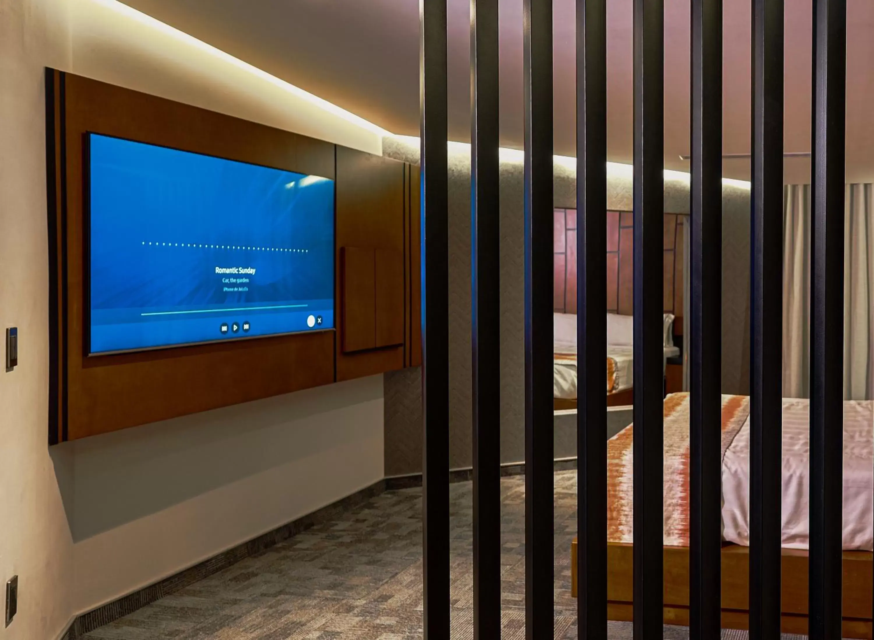 TV/Entertainment Center in Motel Mediterraneo