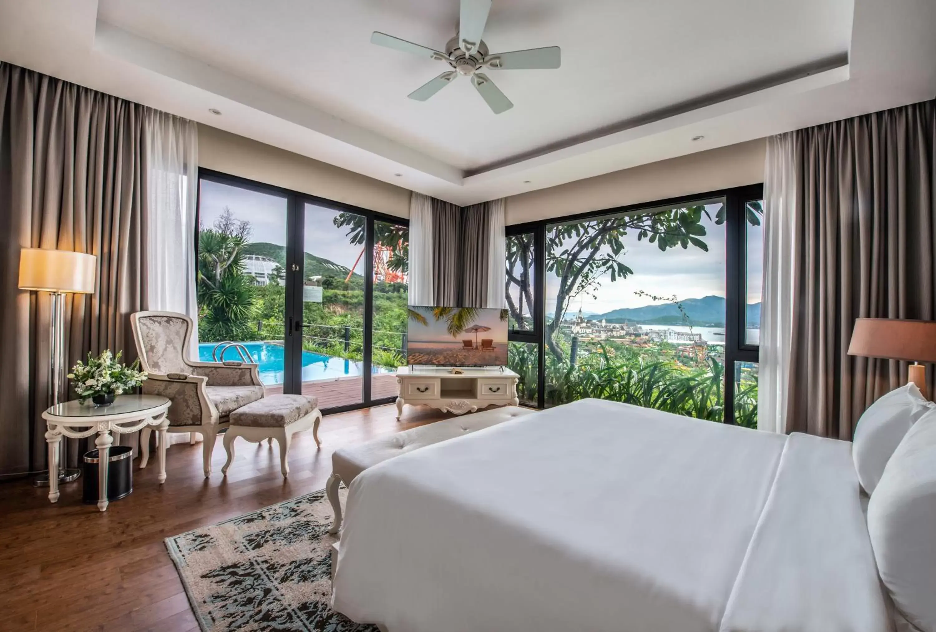 Bedroom in Vinpearl Resort & Spa Nha Trang Bay