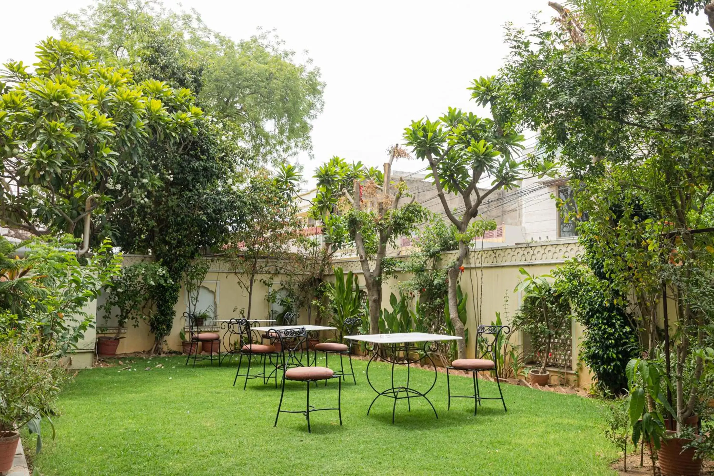 Property building, Garden in Khandela Haveli - a Boutique Heritage Hotel