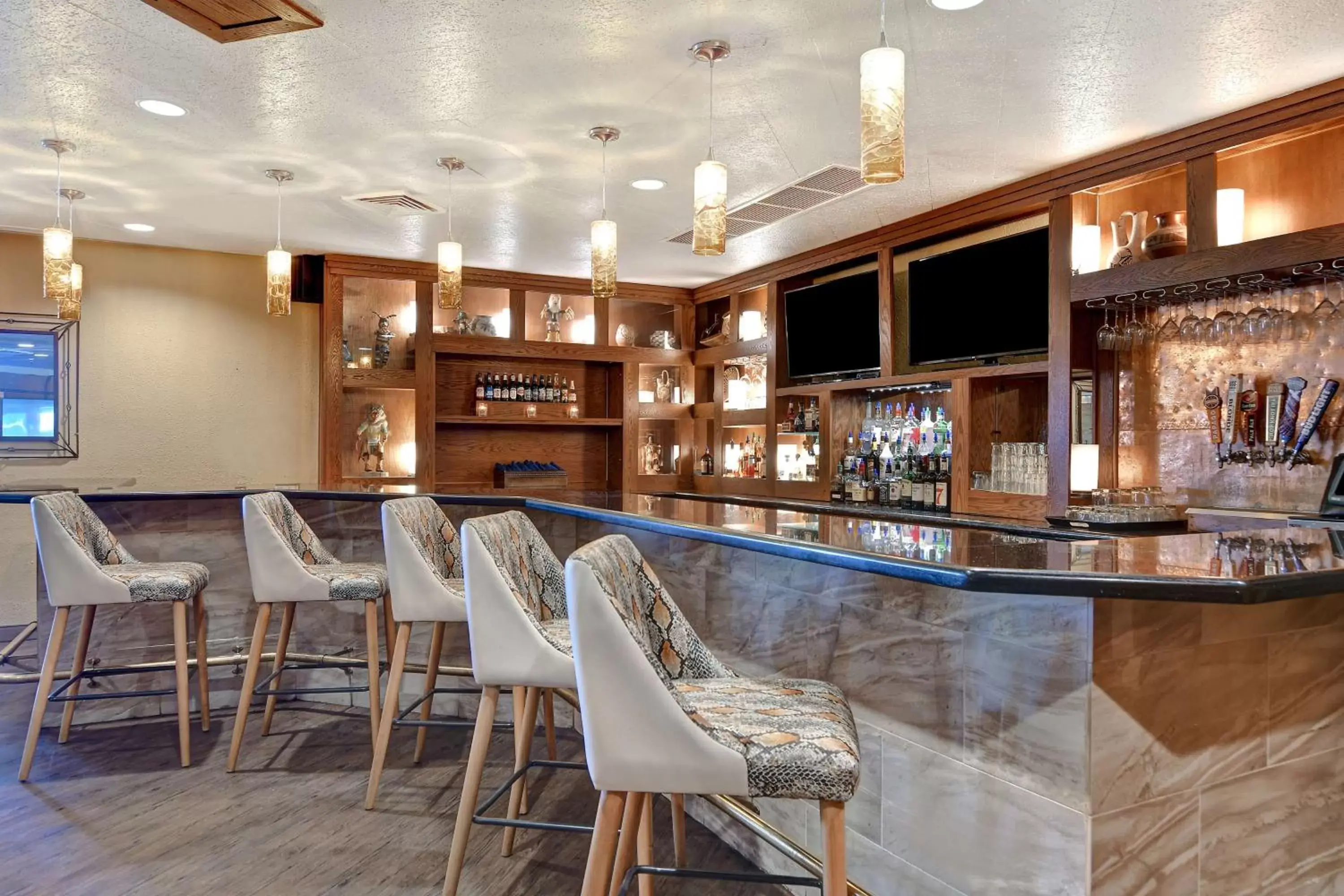 Lounge or bar, Lounge/Bar in DoubleTree by Hilton Phoenix- Tempe