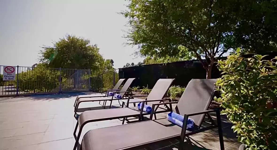 Swimming Pool in Quest Wodonga