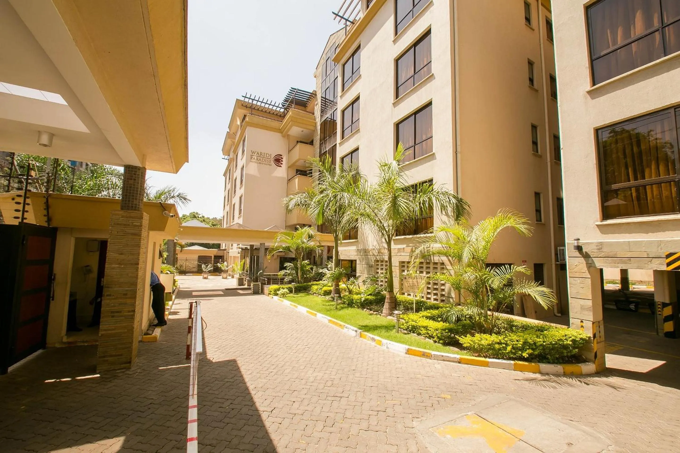 Property building in Waridi Paradise Hotel and Suites
