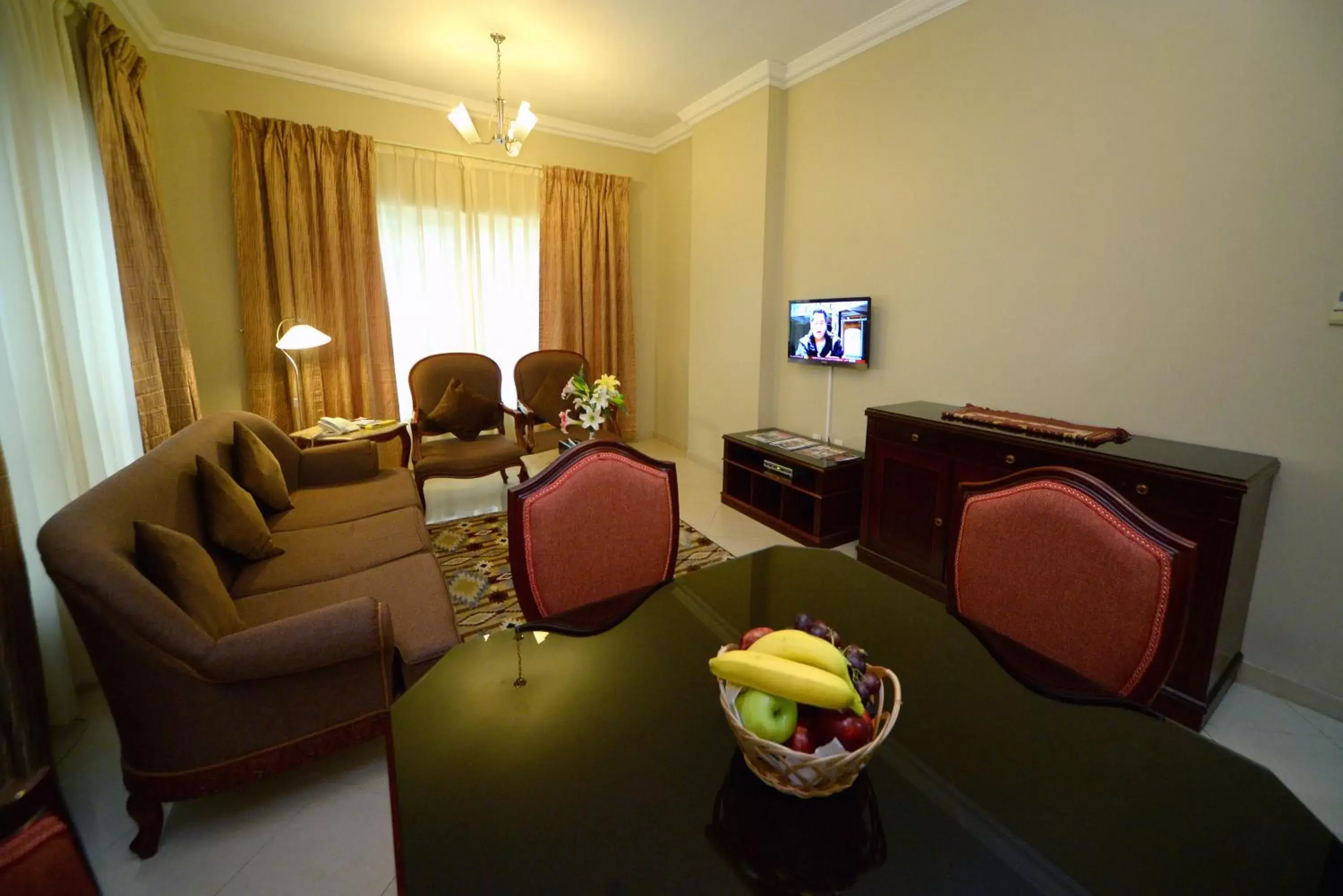 Dining area in Emirates Stars Hotel Apartments Sharjah