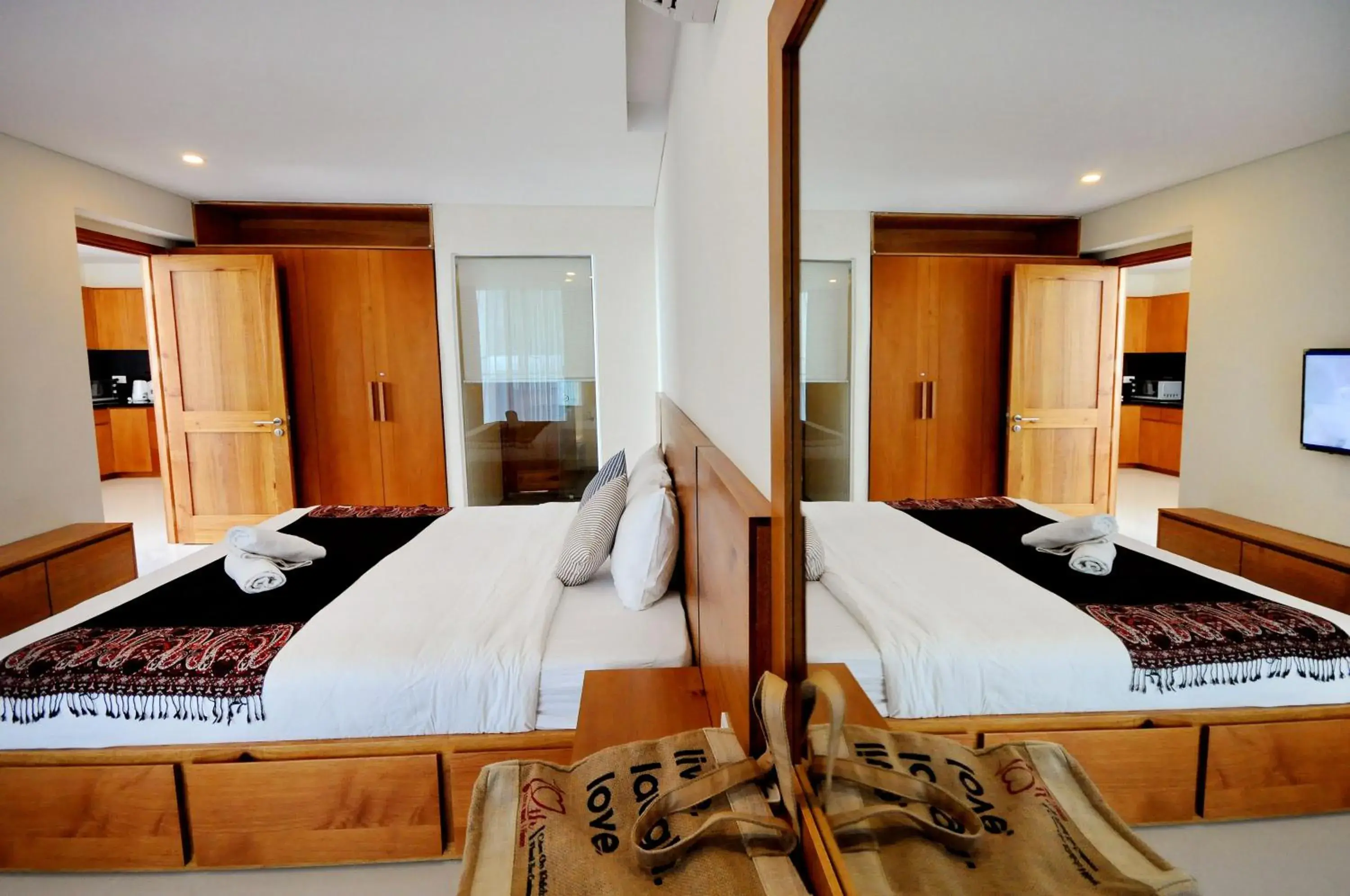 Bed in Holi Beach Hotel & Apartments