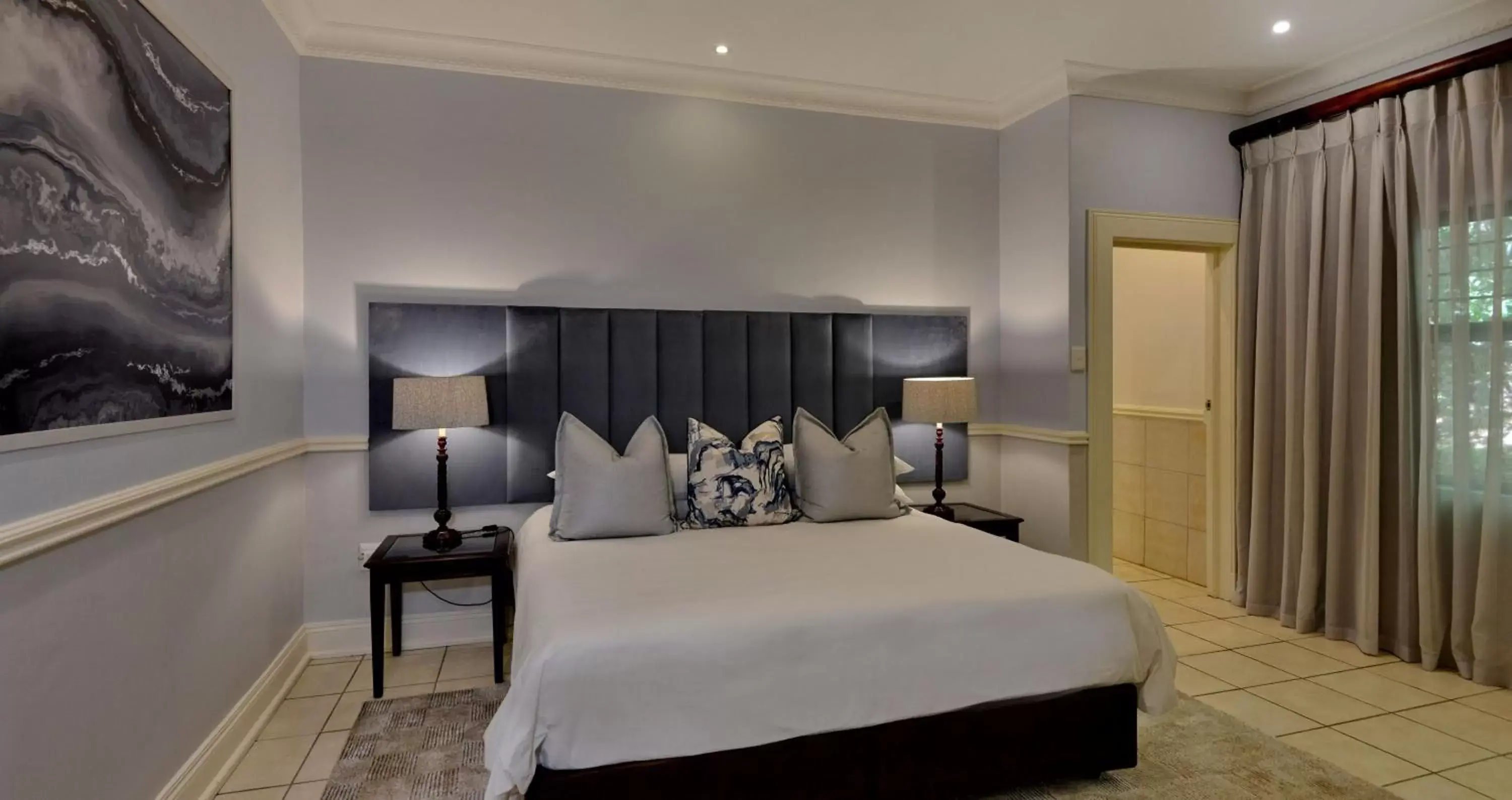 Bedroom, Bed in ANEW Resort Hunters Rest Rustenburg