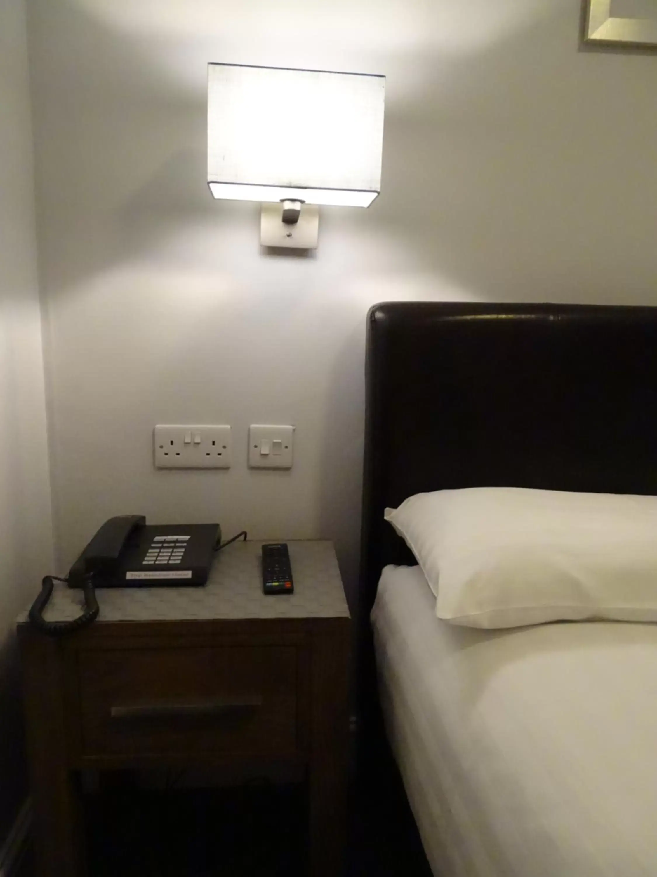 Bedroom in The Beeches Hotel & Leisure Club