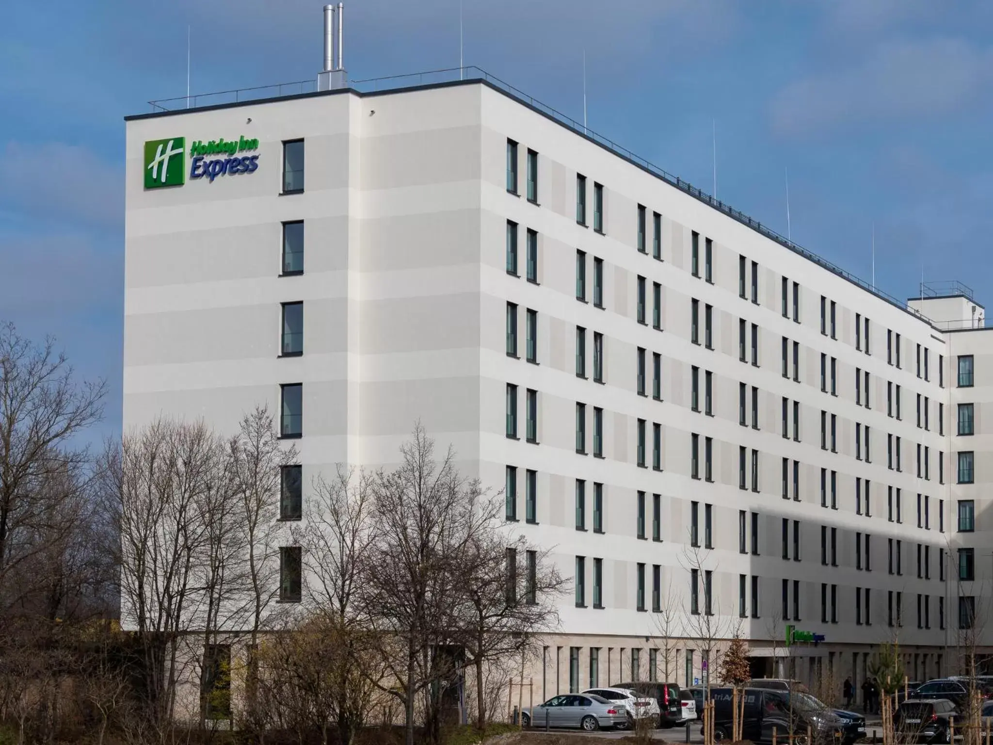 Property Building in Holiday Inn Express - MUNICH NORTH, an IHG Hotel