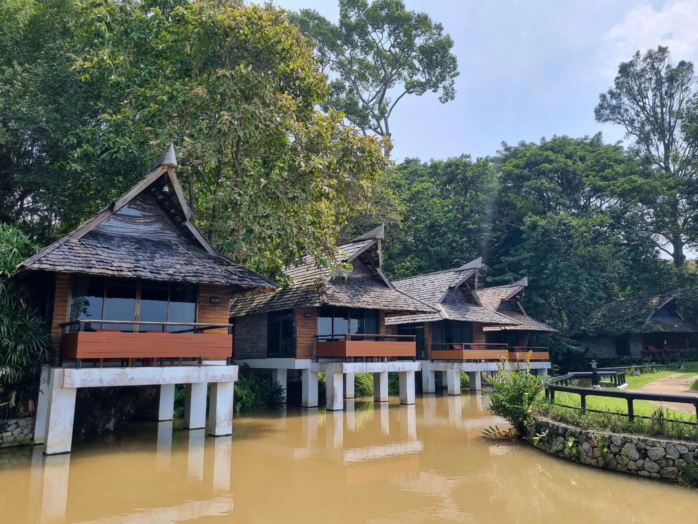 Sunset Park Resort and Spa By SWR