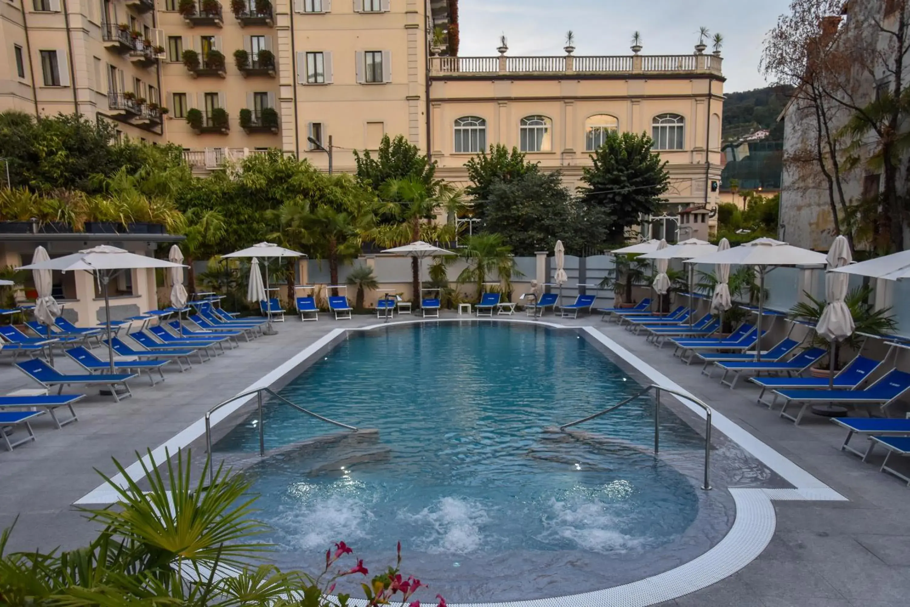 Swimming Pool in Hotel Astoria