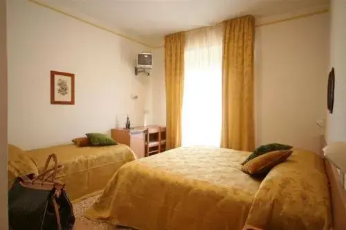 Photo of the whole room, Bed in Il Centrale