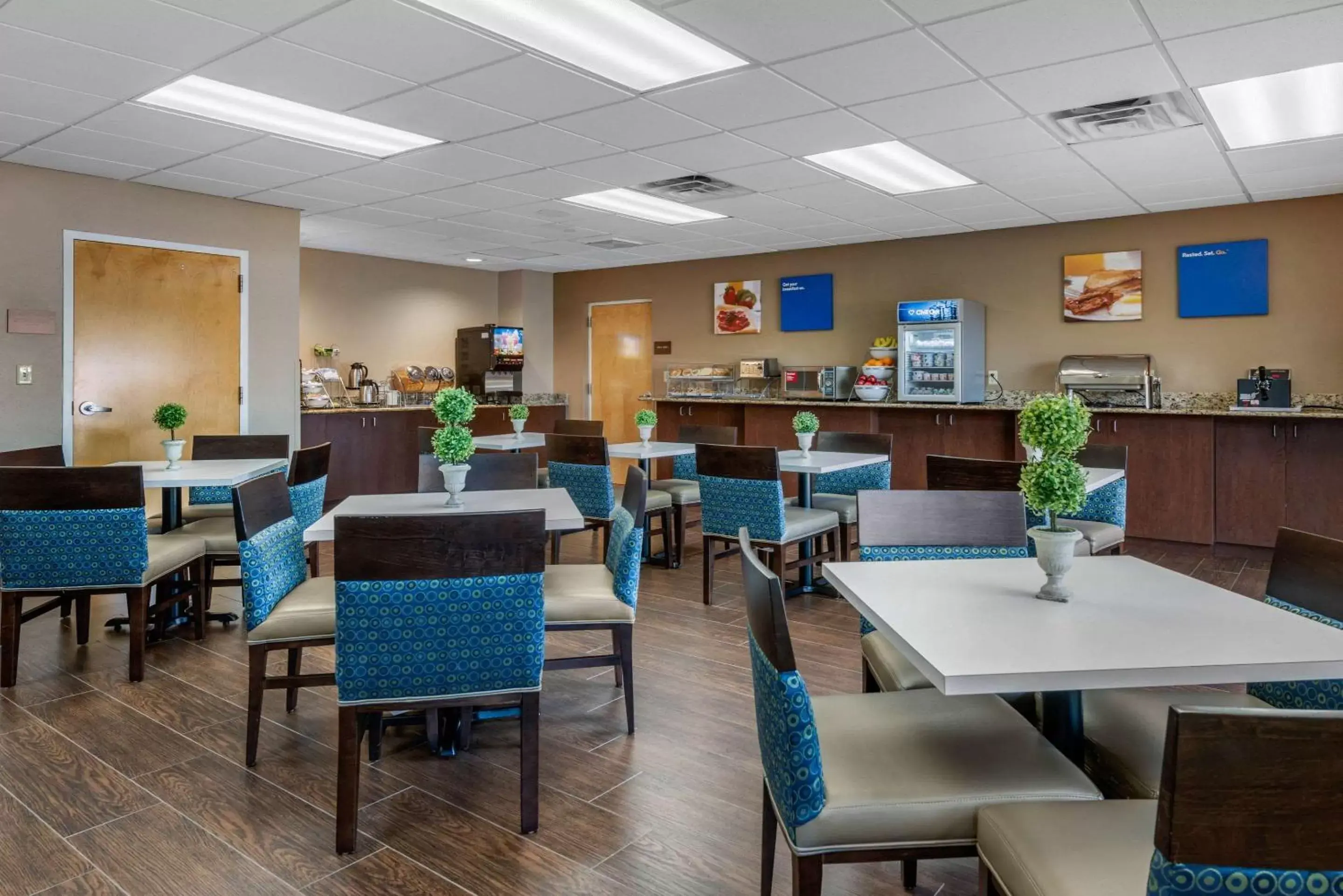 Restaurant/Places to Eat in Comfort Inn & Suites Wildwood – The Villages