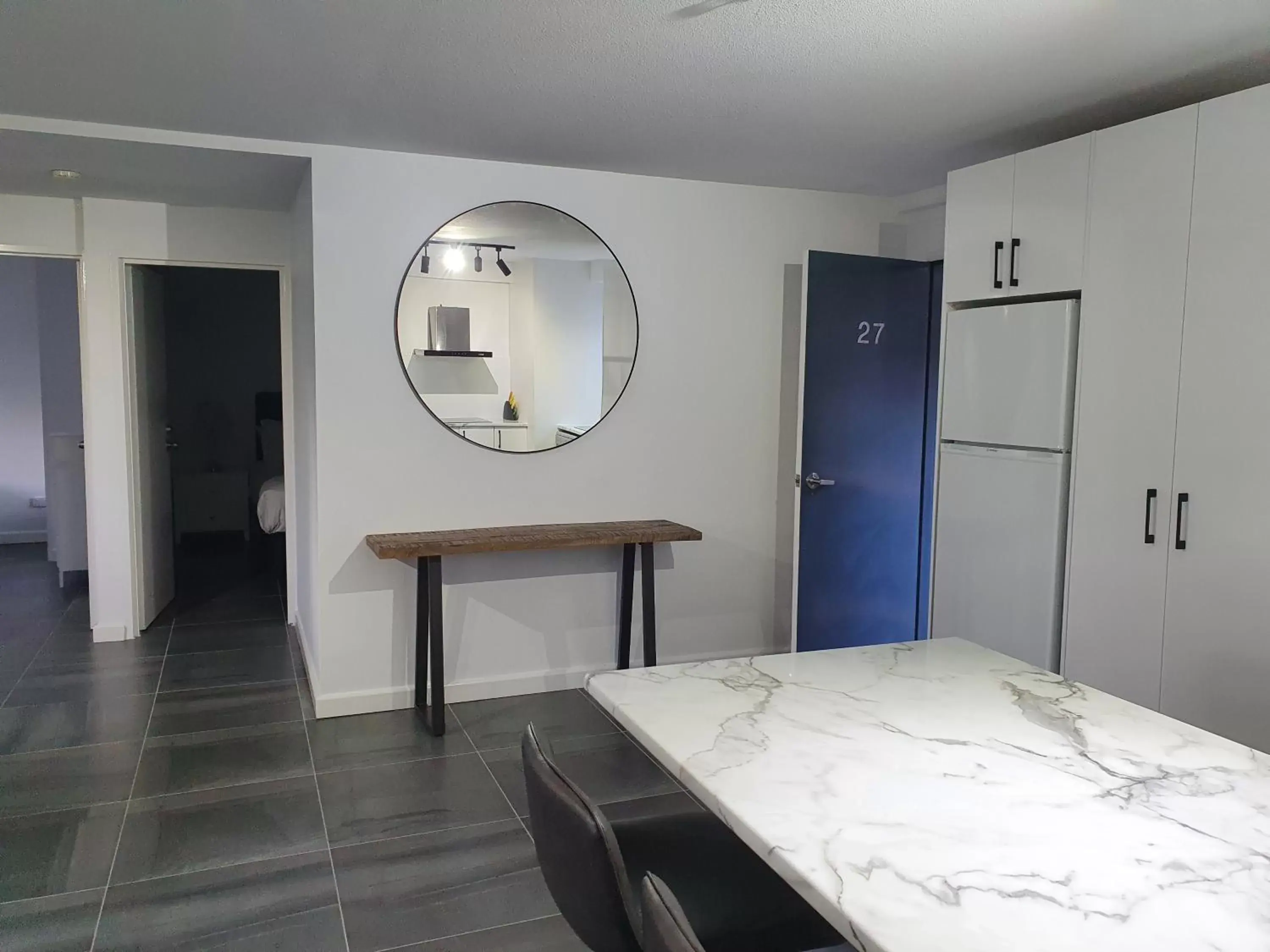 Kitchen or kitchenette, Dining Area in Nelson Bay Breeze