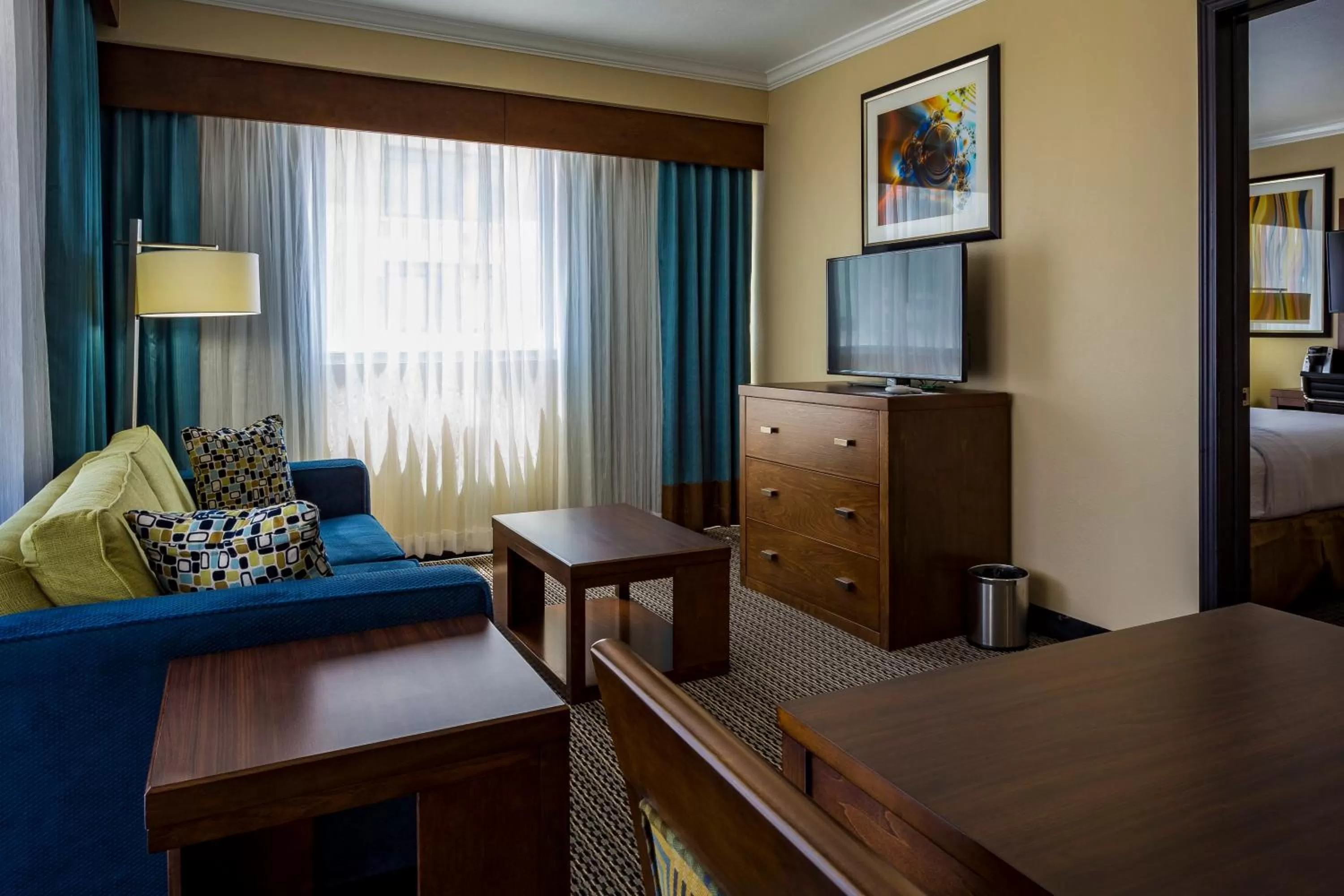 Photo of the whole room, Bed in Holiday Inn Houston Downtown by IHG