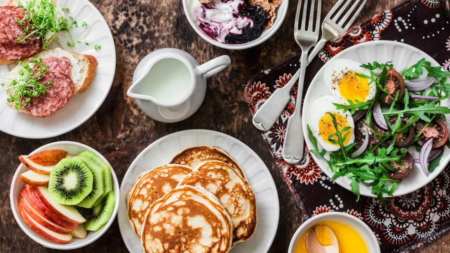 Breakfast, Food in AMBER HOTEL Bavaria