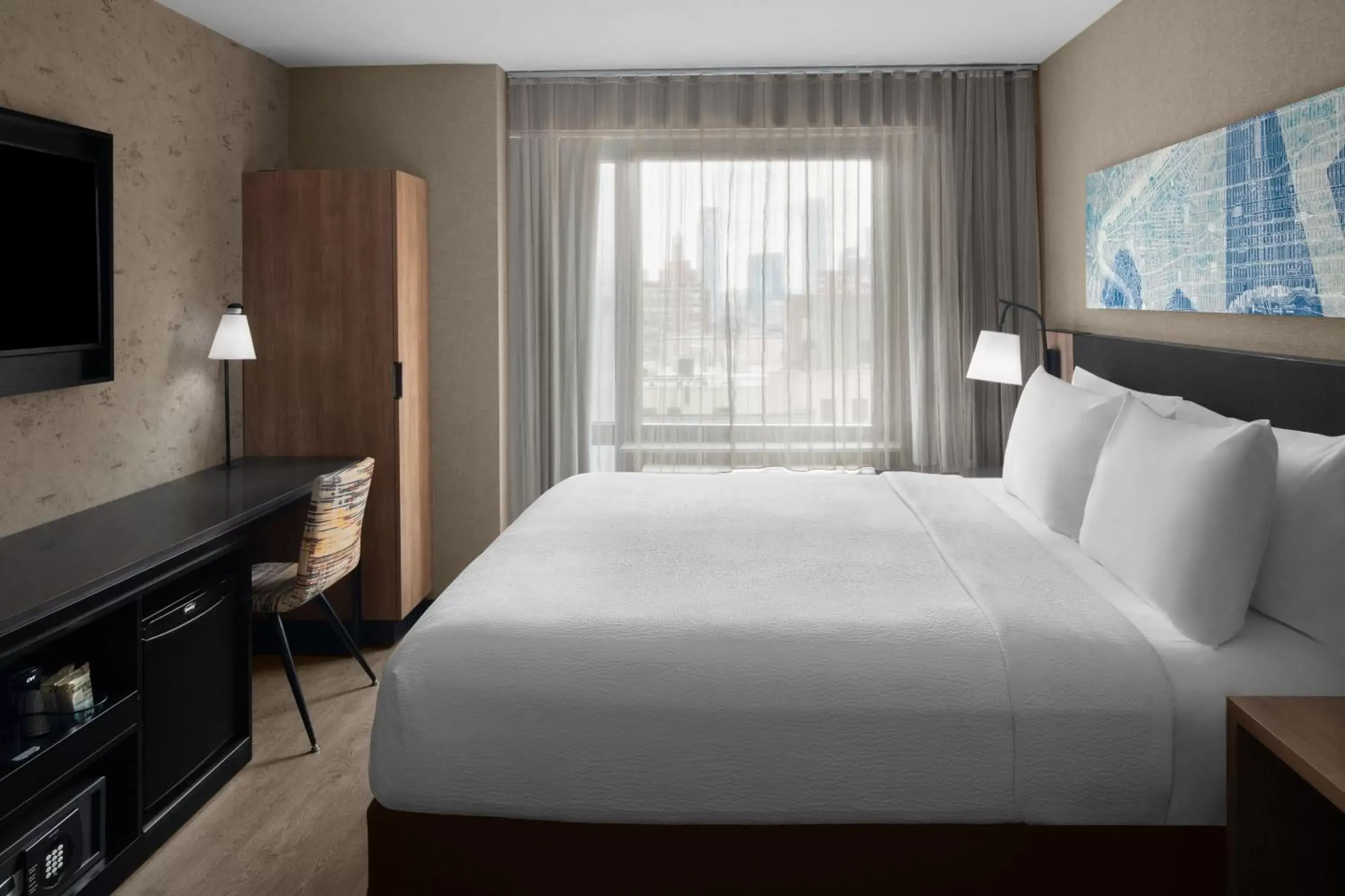 Photo of the whole room, Bed in Courtyard by Marriott New York World Trade Center Area