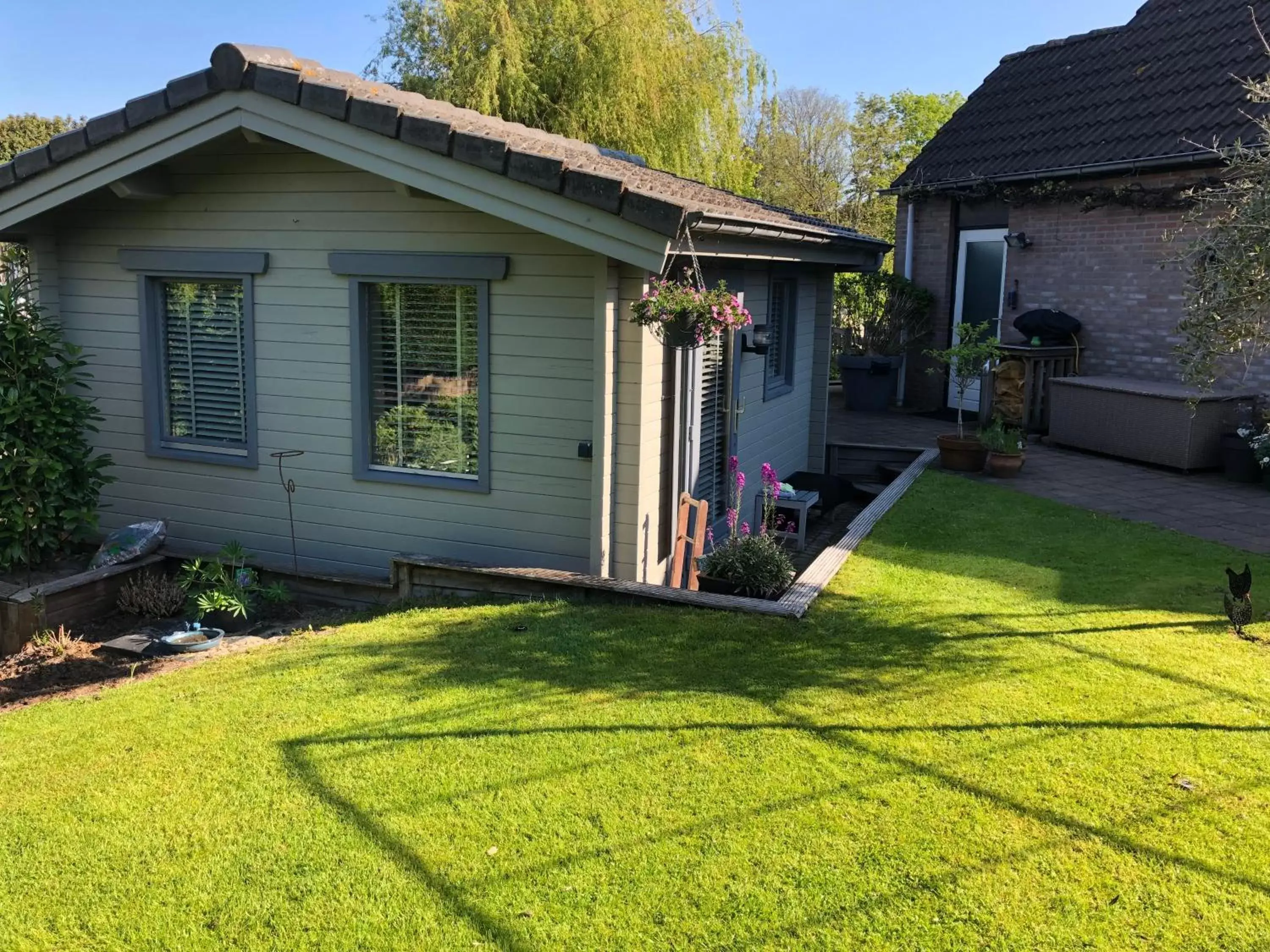 Garden, Property Building in Tiny House Boatshed