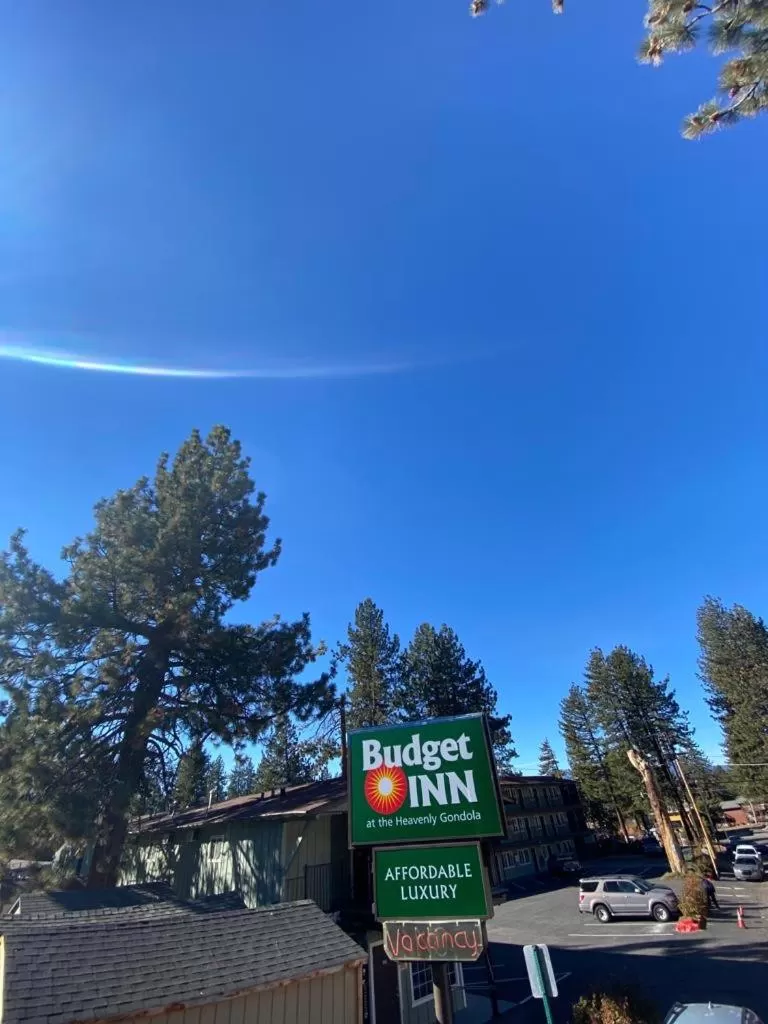 Property building in Budget INN At The Heavenly Gondola