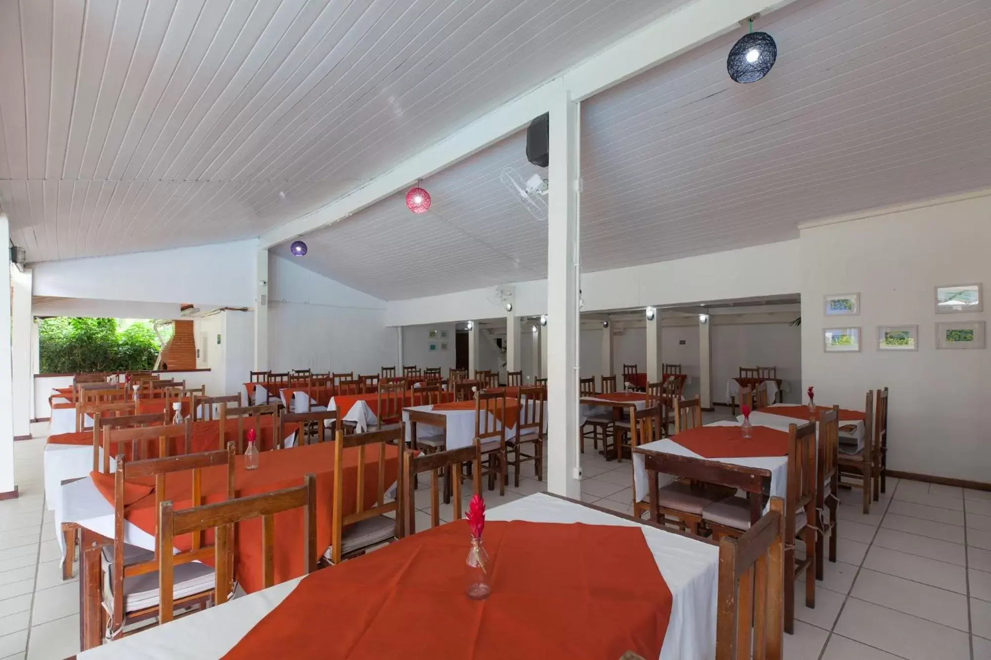 Restaurant/Places to Eat in Samba Angra dos Reis