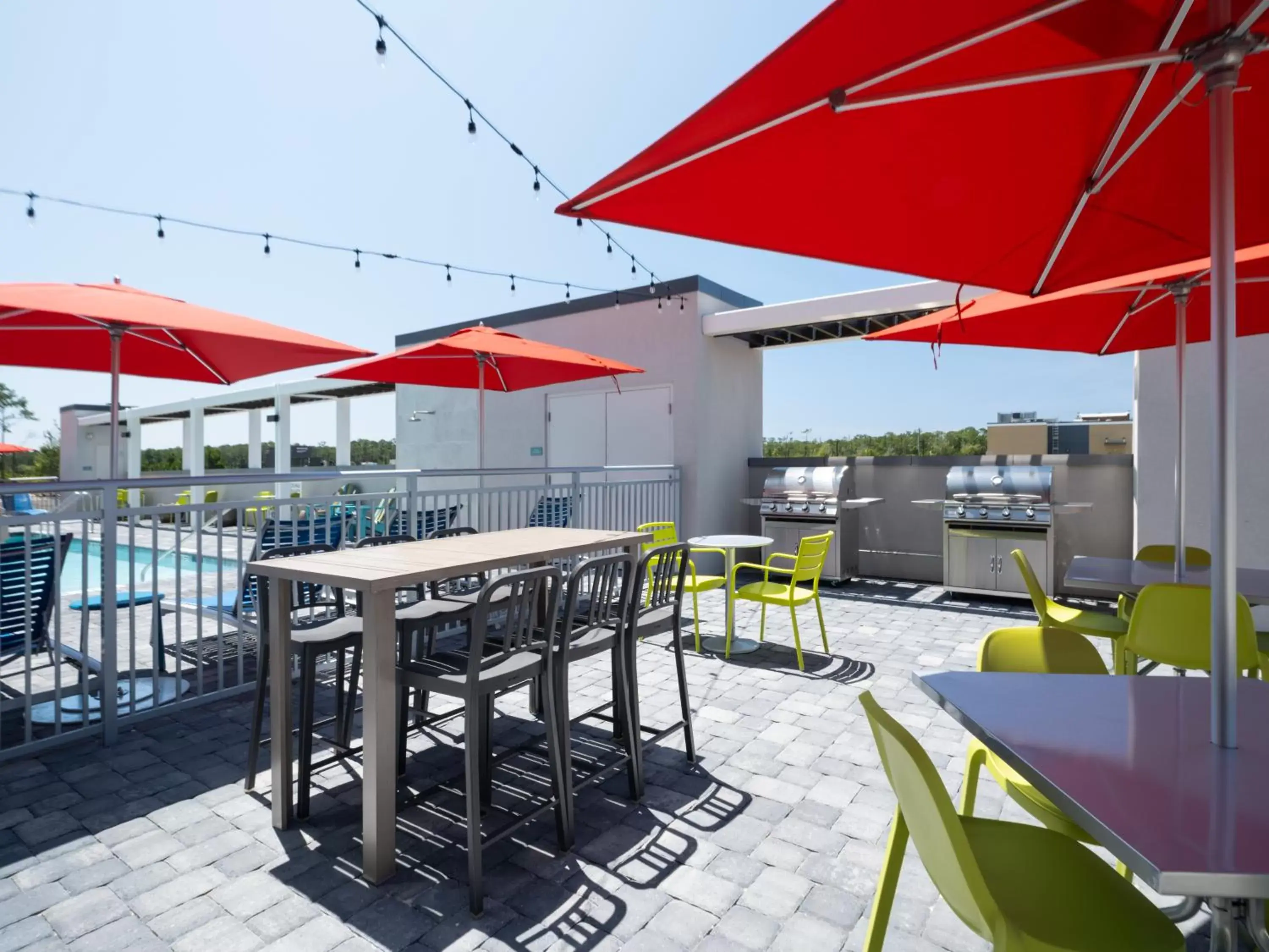 Patio, Restaurant/Places to Eat in Home2 Suites By Hilton Santa Rosa Beach