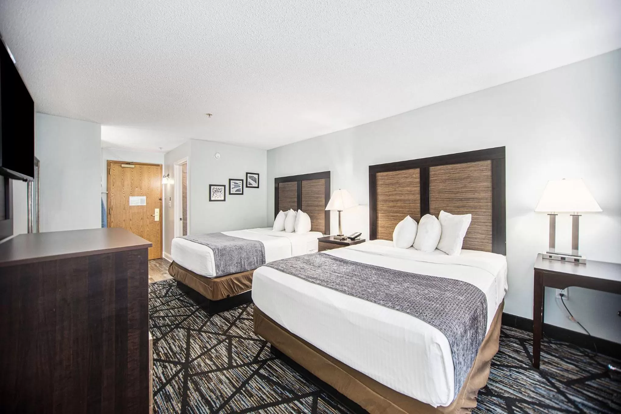 Bedroom, Bed in Baymont by Wyndham Grand Haven