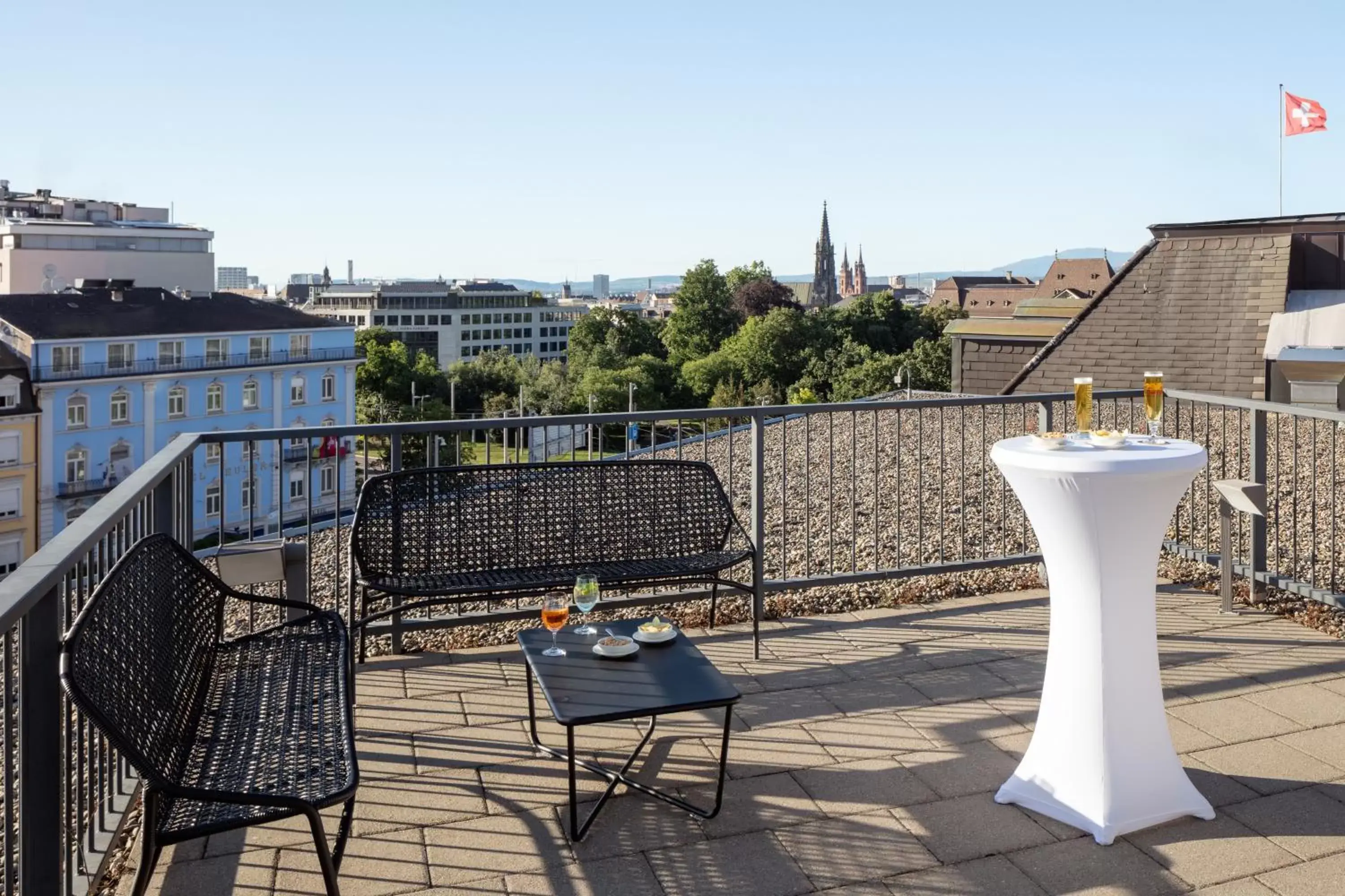 City view, Balcony/Terrace in Hotel Victoria