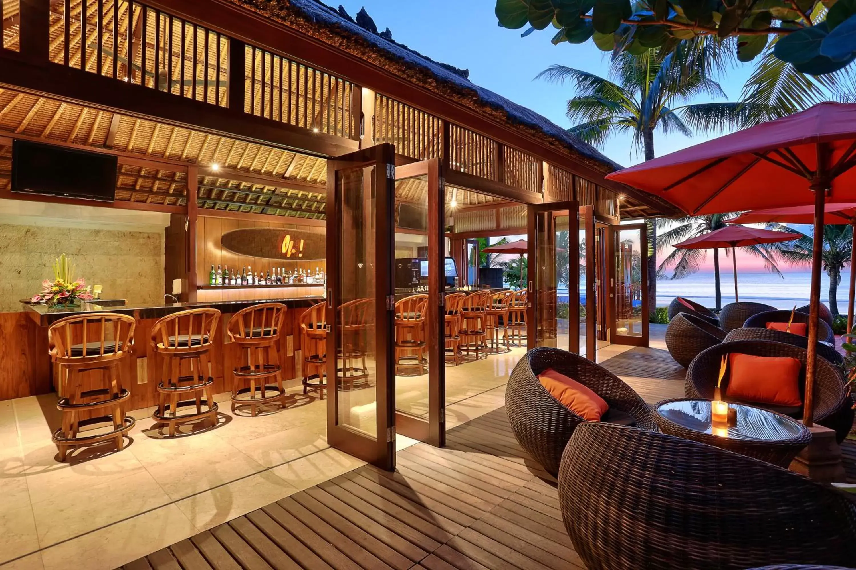 Lounge or bar in Legian Beach Hotel