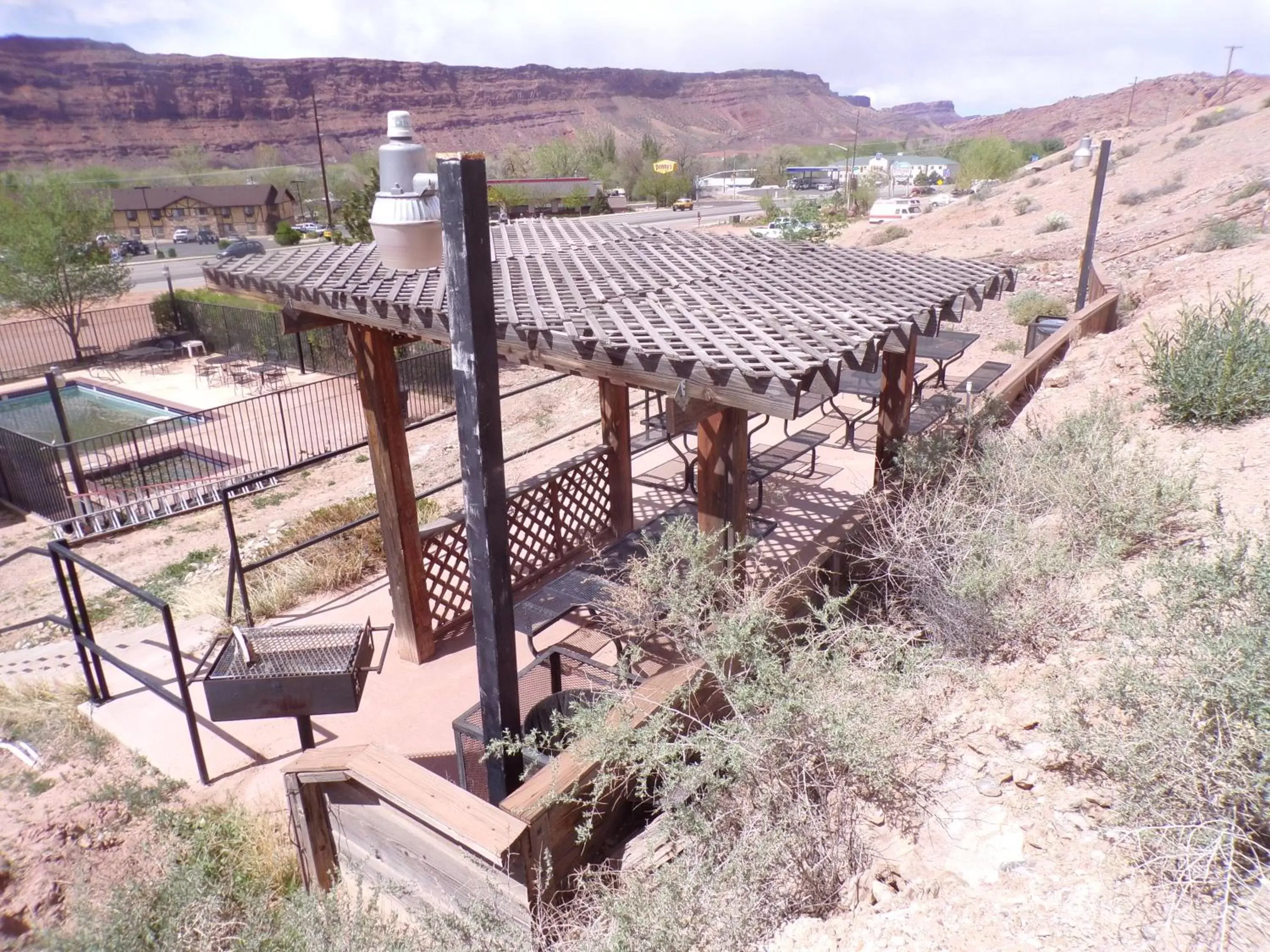 BBQ facilities in Moab Gateway Inn at Arches Nat'l Park