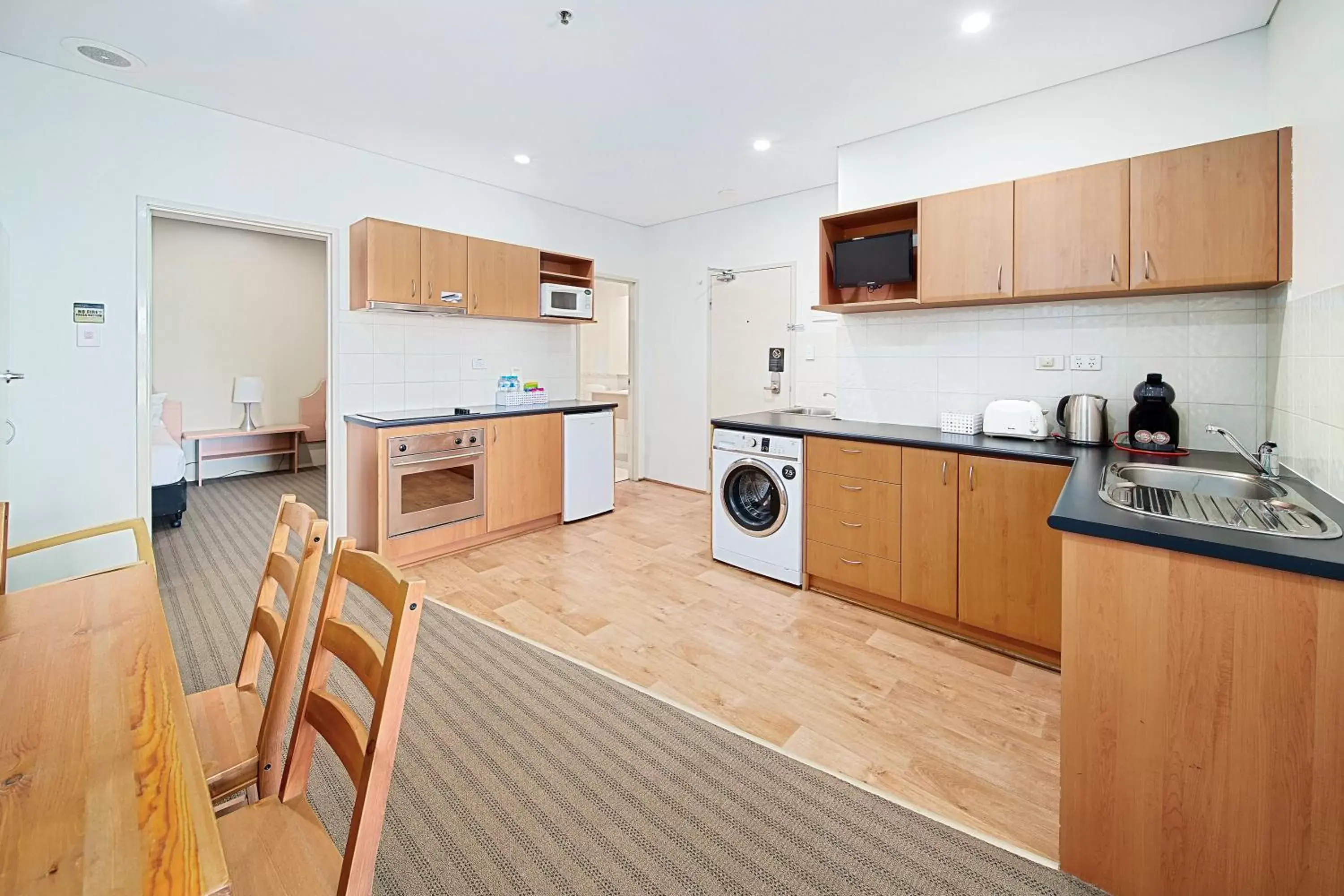 Kitchen or kitchenette, Kitchen/Kitchenette in All Suites Perth