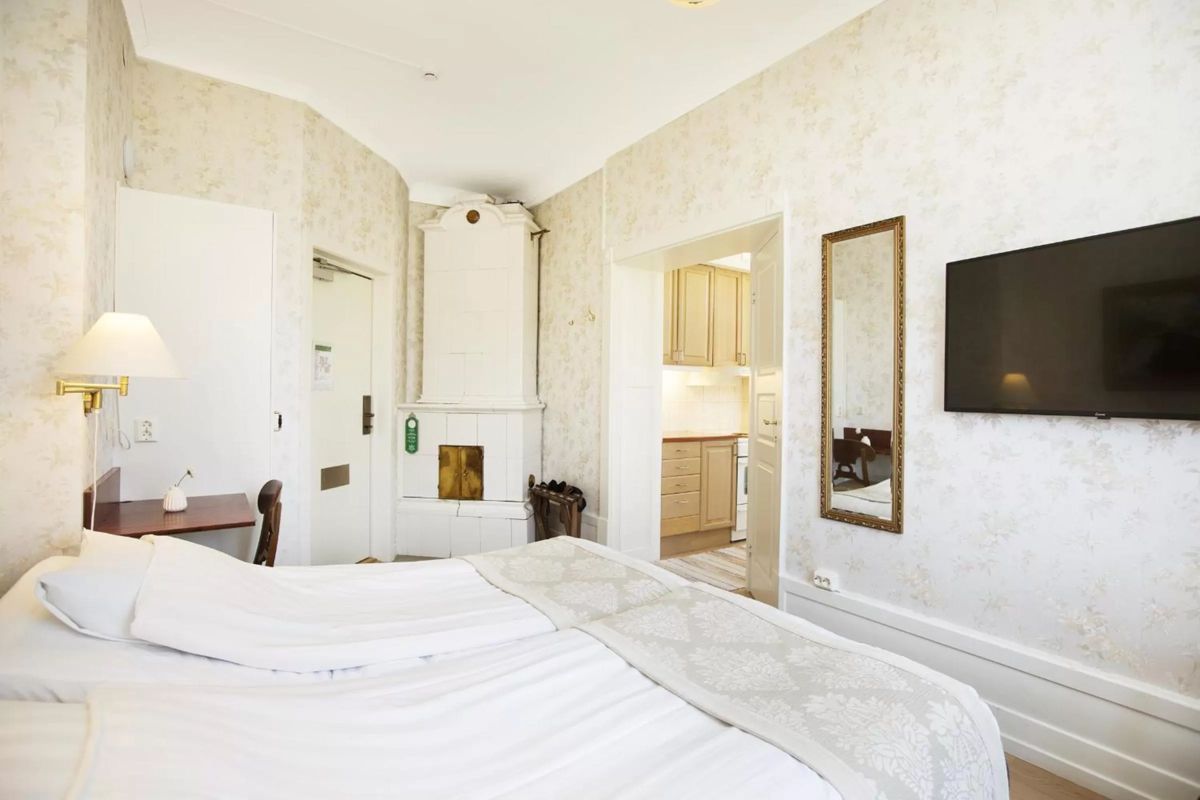 Photo of the whole room, Bed in Hotell Breda Blick