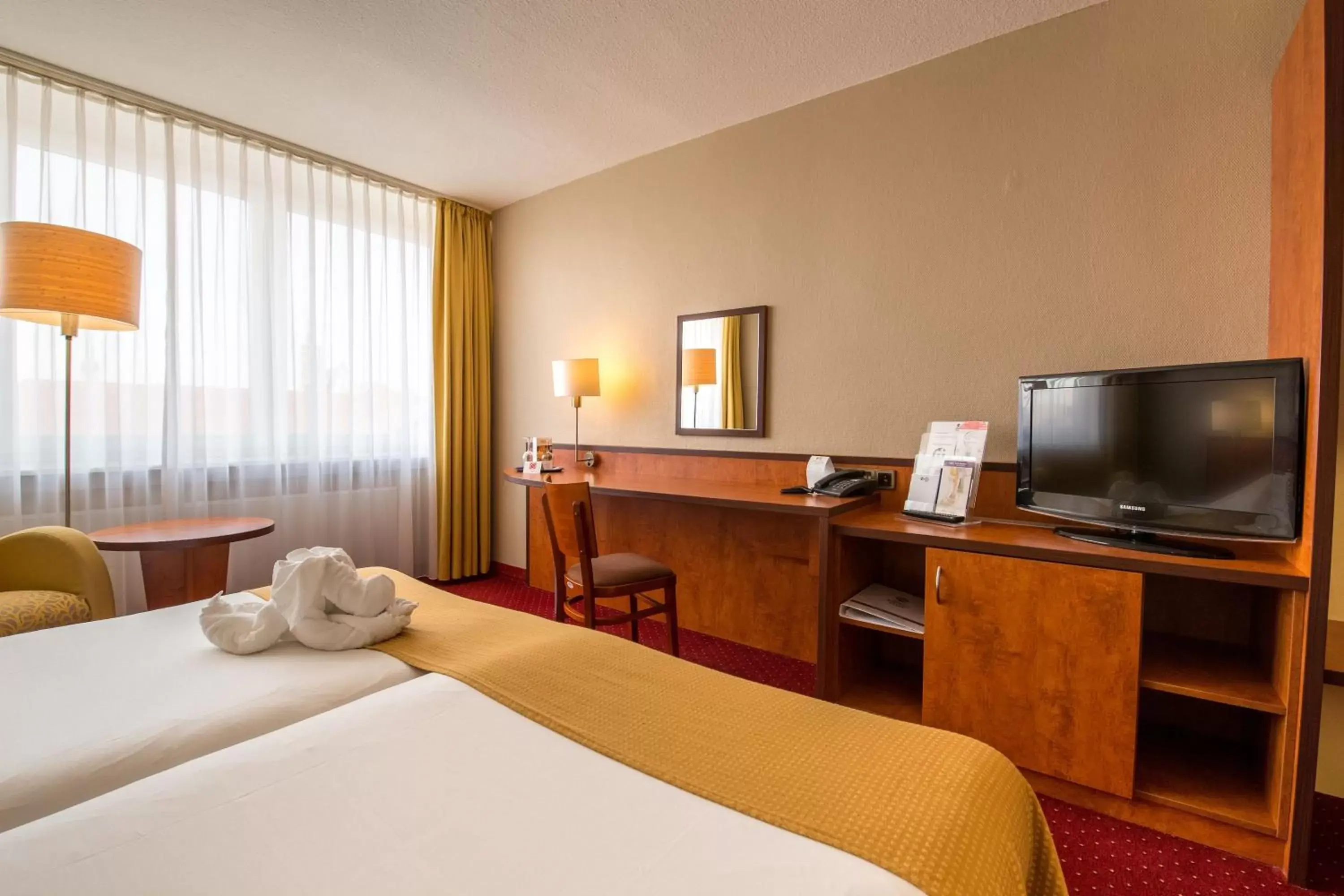 Photo of the whole room, Bed in Best Western Plus Hotel Bautzen