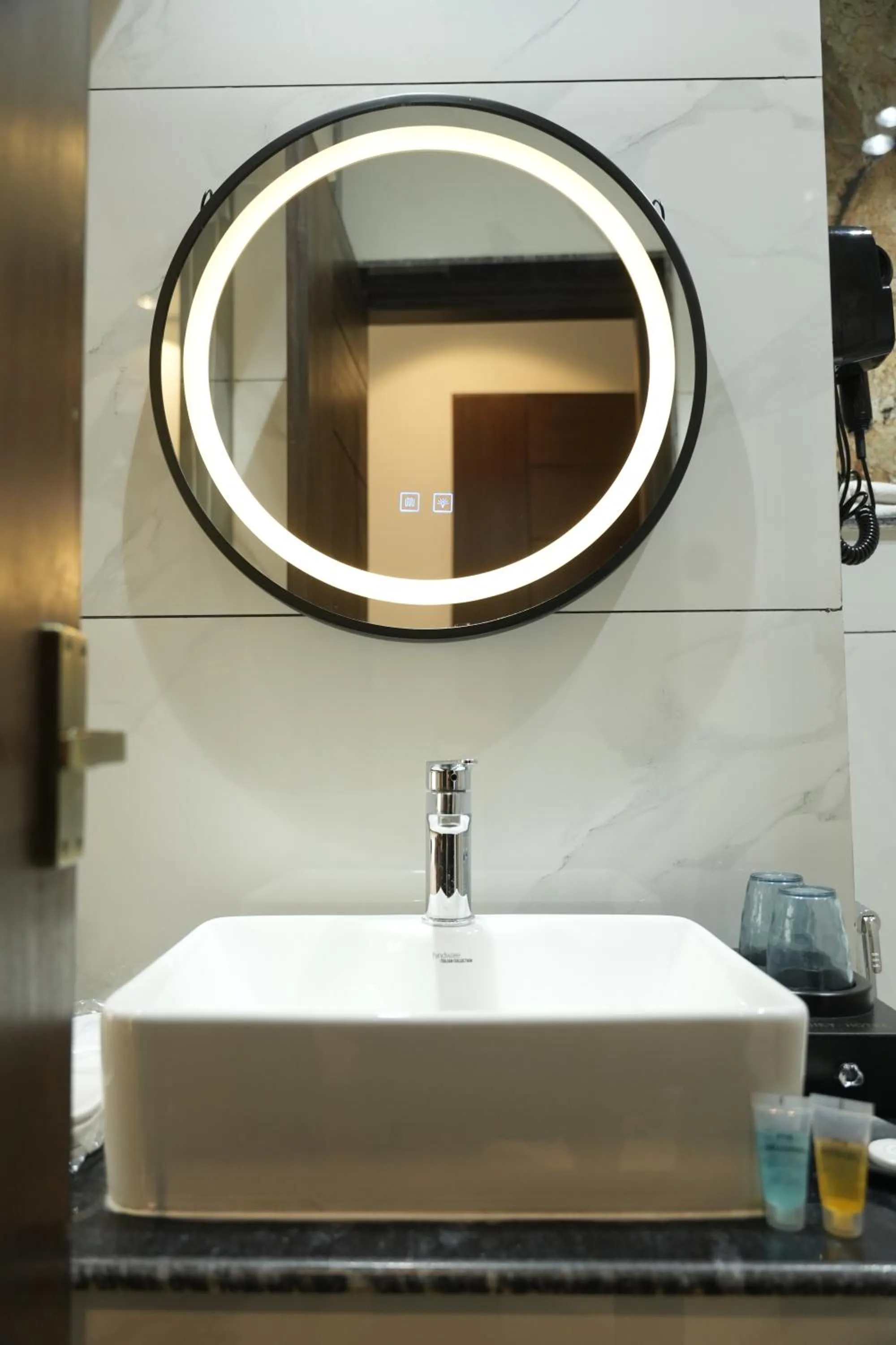 Toilet in Lakhey Hotel