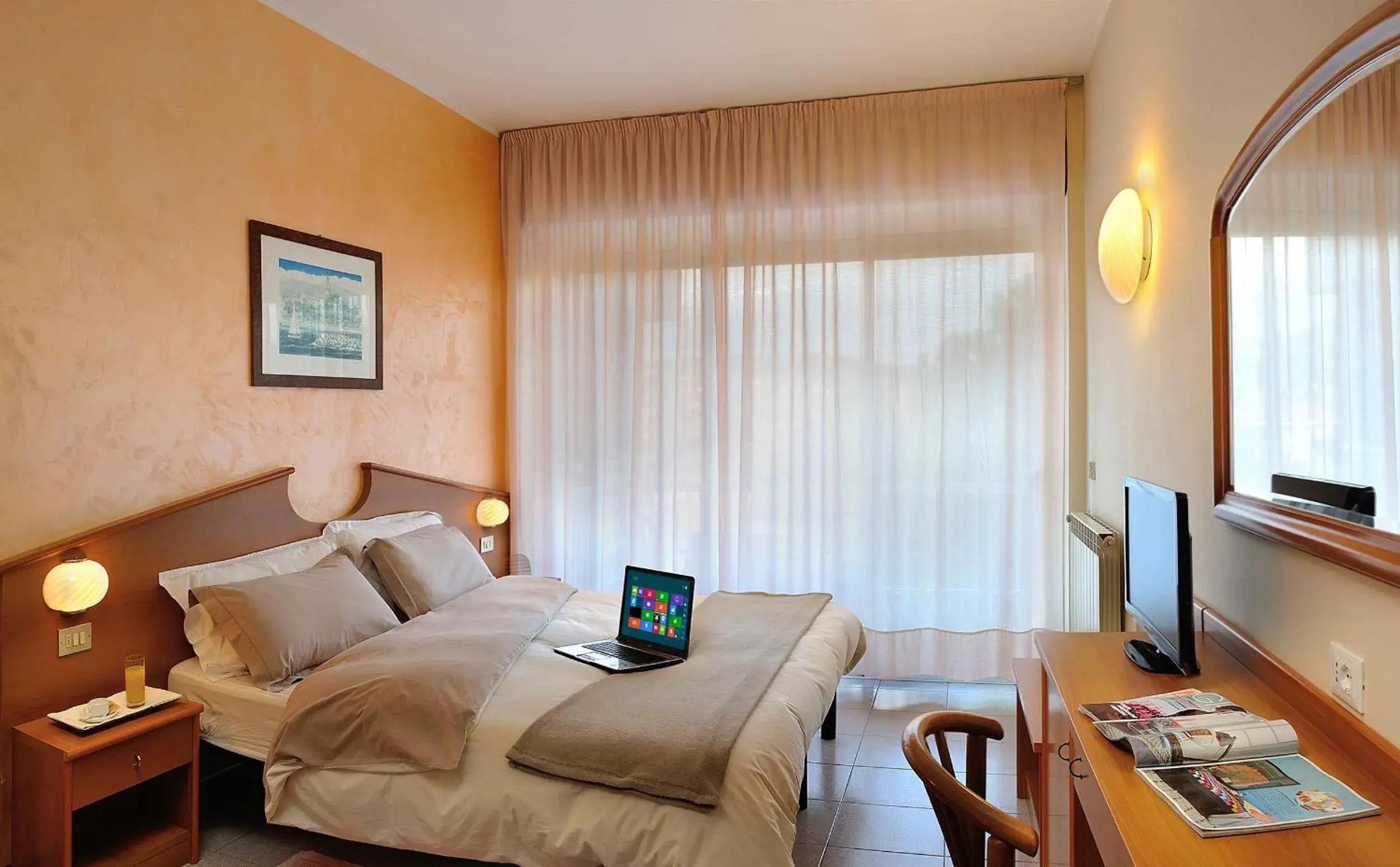 Photo of the whole room, Room Photo in Hotel Corallo