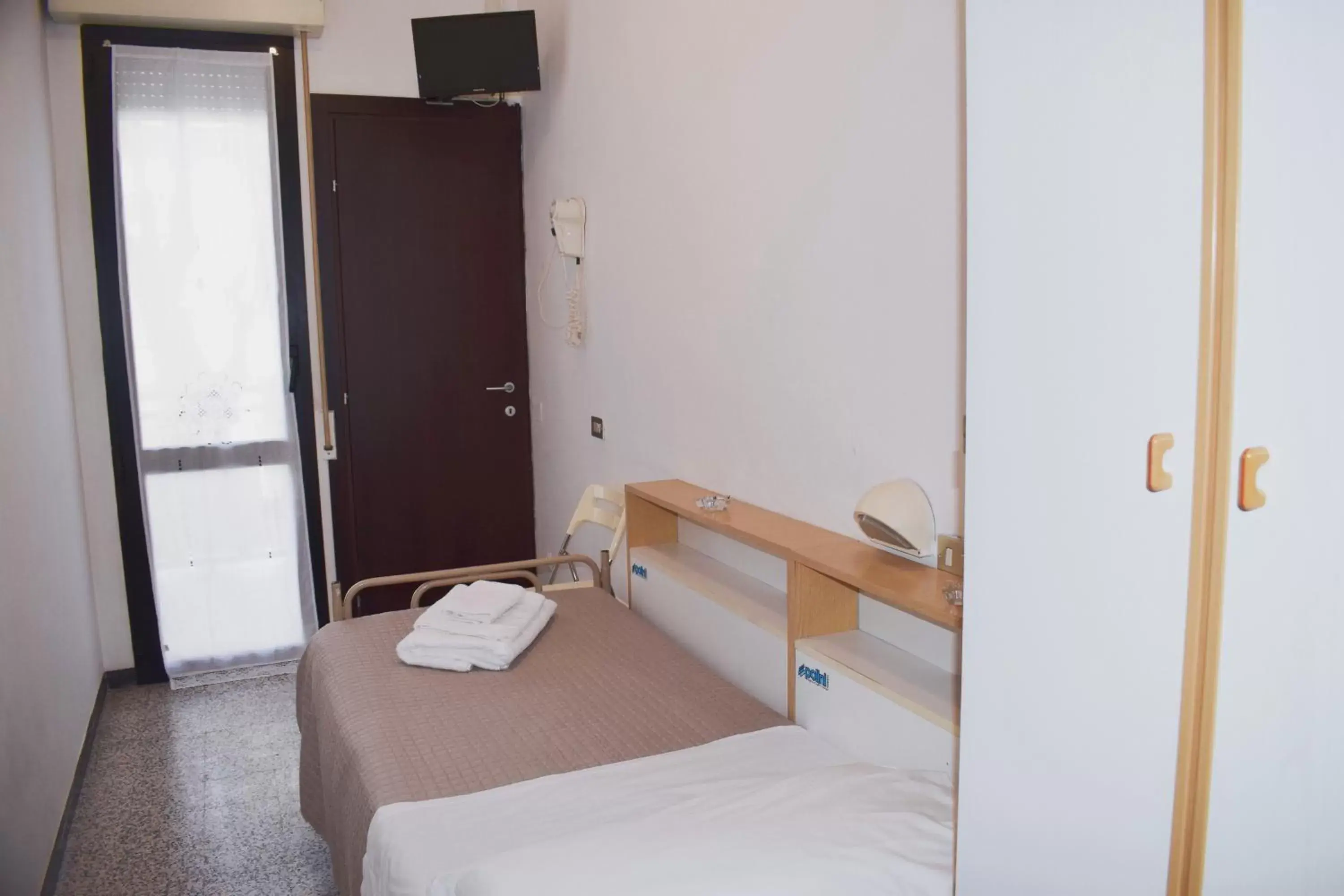 Standard Single Room - single occupancy in HOTEL ABAY