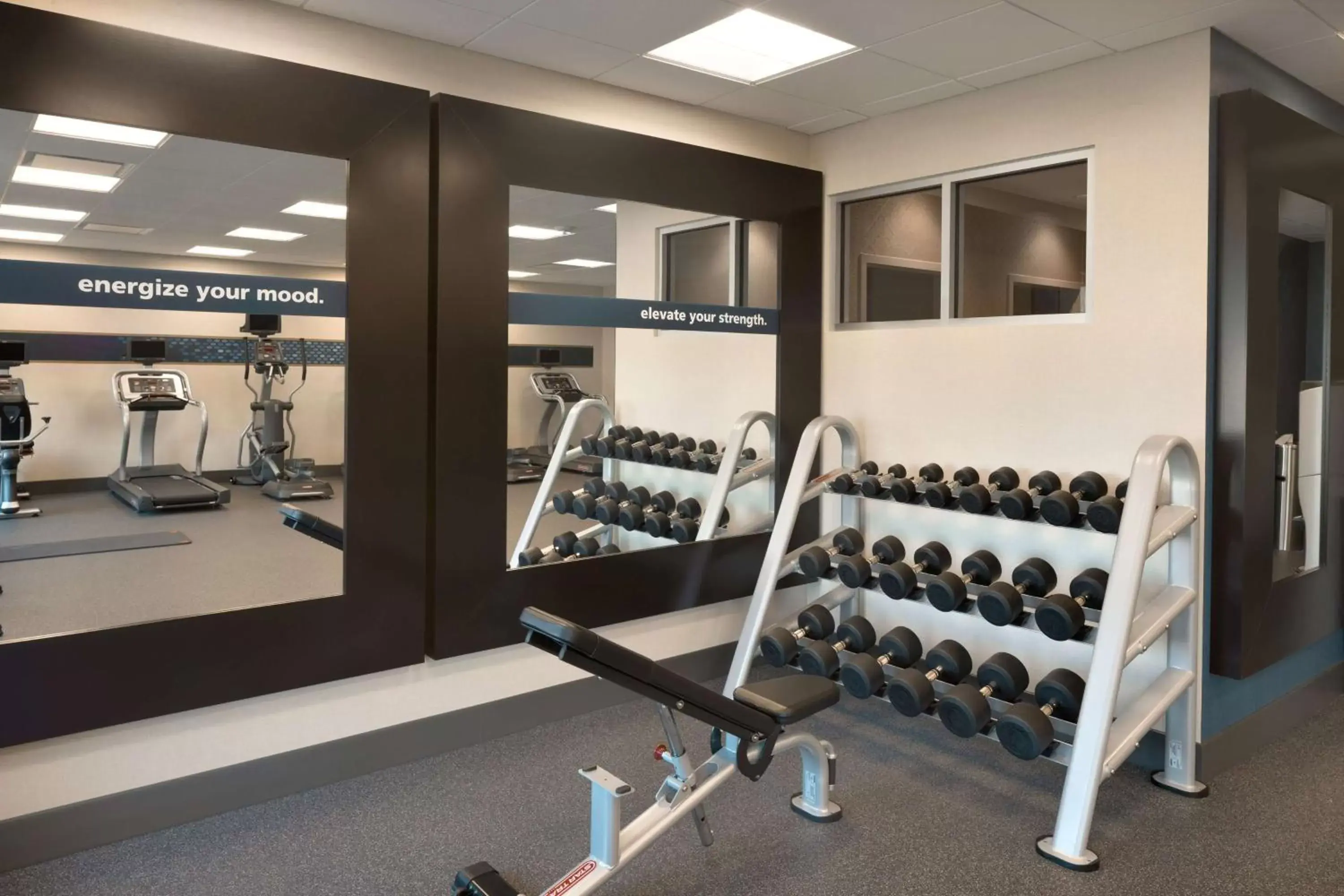 Fitness centre/facilities in Hampton Inn & Suites Rosemont Chicago O'Hare Fitness centre/facilities in Hampton Inn & Suites Rosemont Chicago O'Hare