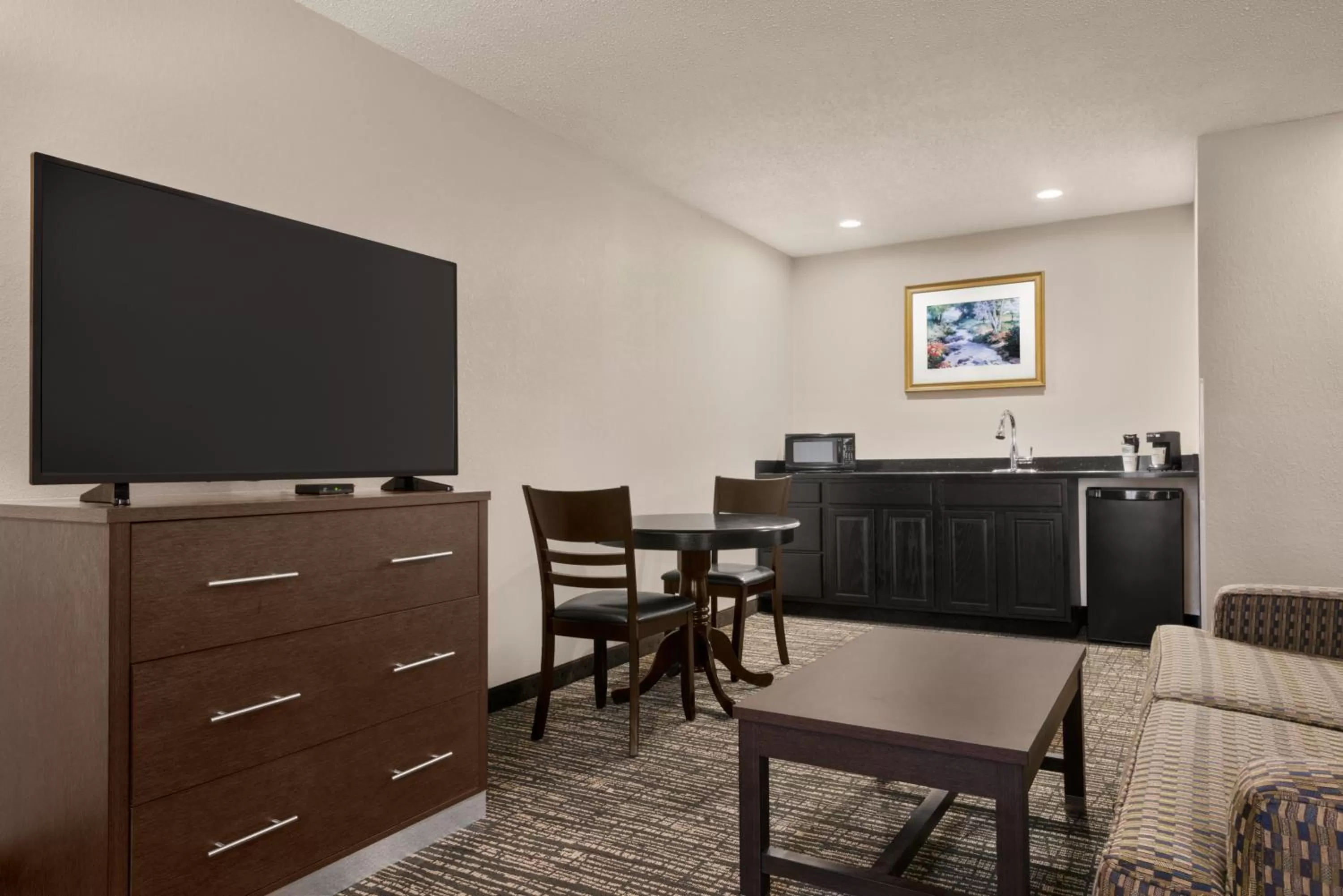 Studio King Suite Non Smoknig in Baymont by Wyndham Washington