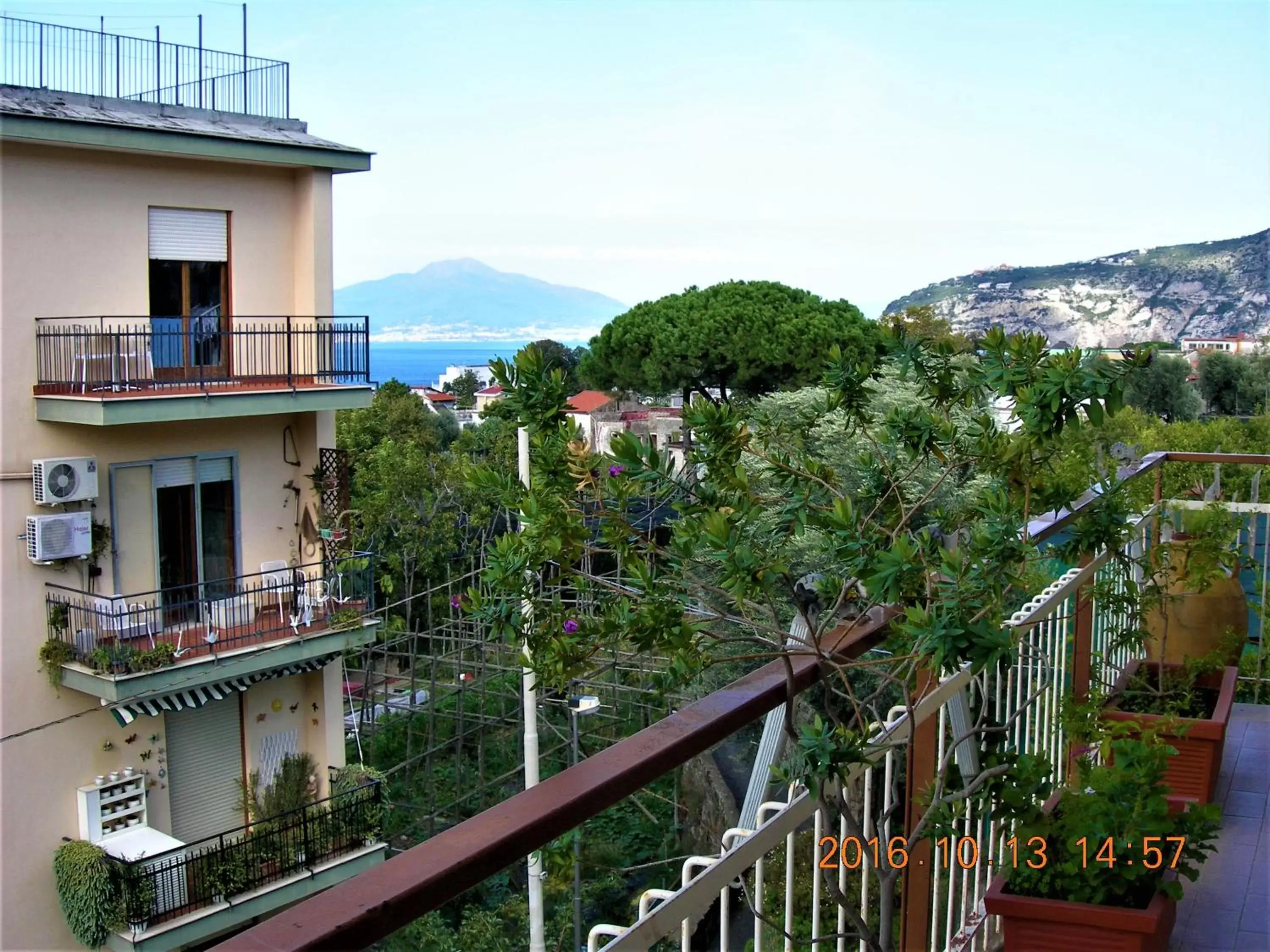 Balcony/Terrace, Mountain View in Soggiornisorrento