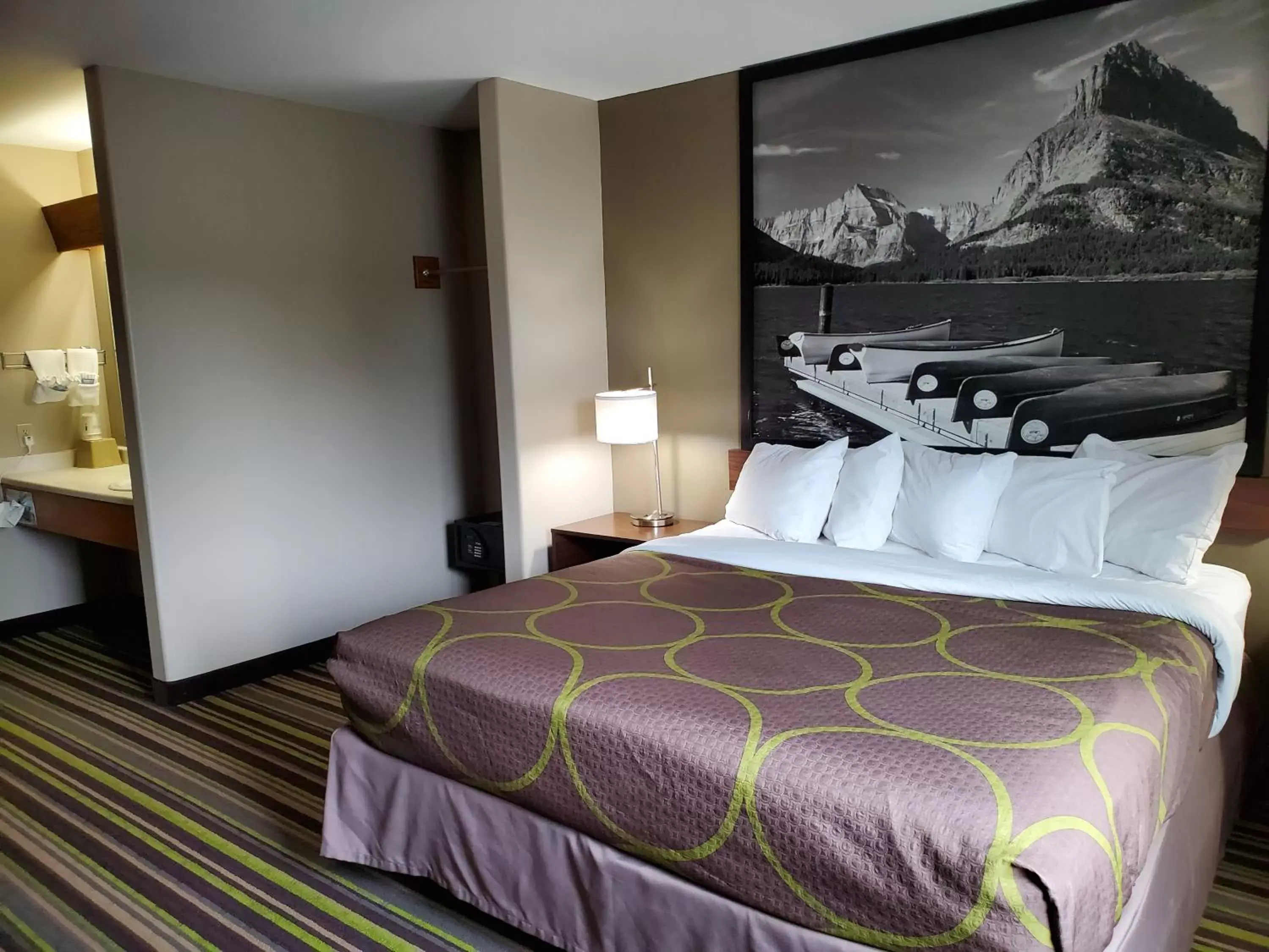 Bed in Super 8 by Wyndham Belgrade/Bozeman Airport